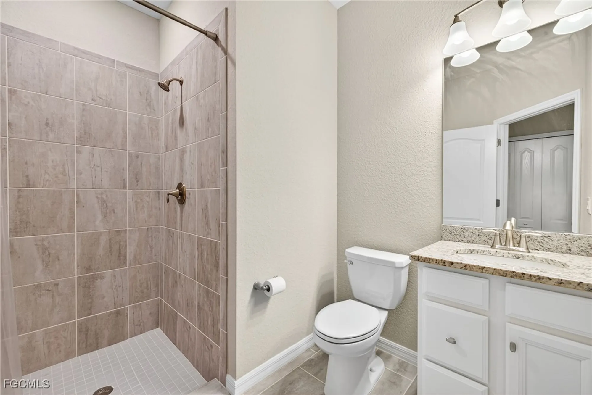 Property Slideshow image 21 of 45 | 11938 bay oak dr, Fort Myers, FL, 33913