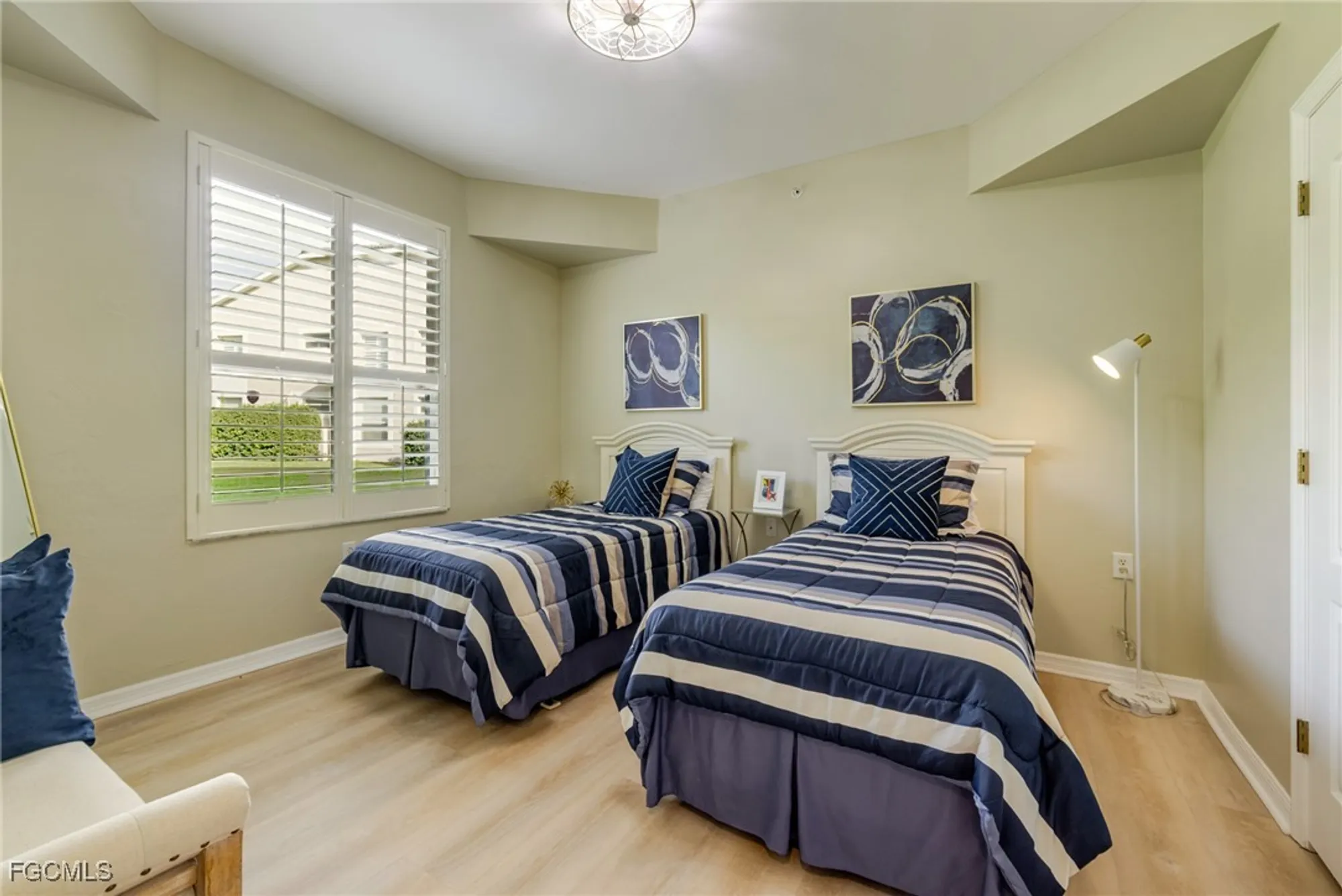 Property Slideshow image 20 of 50 | 10381 mcarthur palm ln apt 2711, Fort Myers, FL, 33966