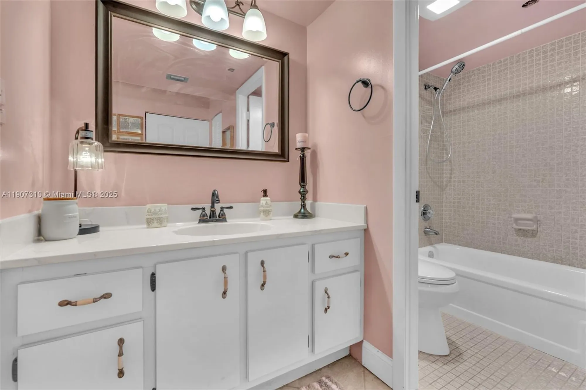 Property Slideshow image 14 of 18 | 900 saint charles pl ph 9, Pembroke Pines, FL, 33026