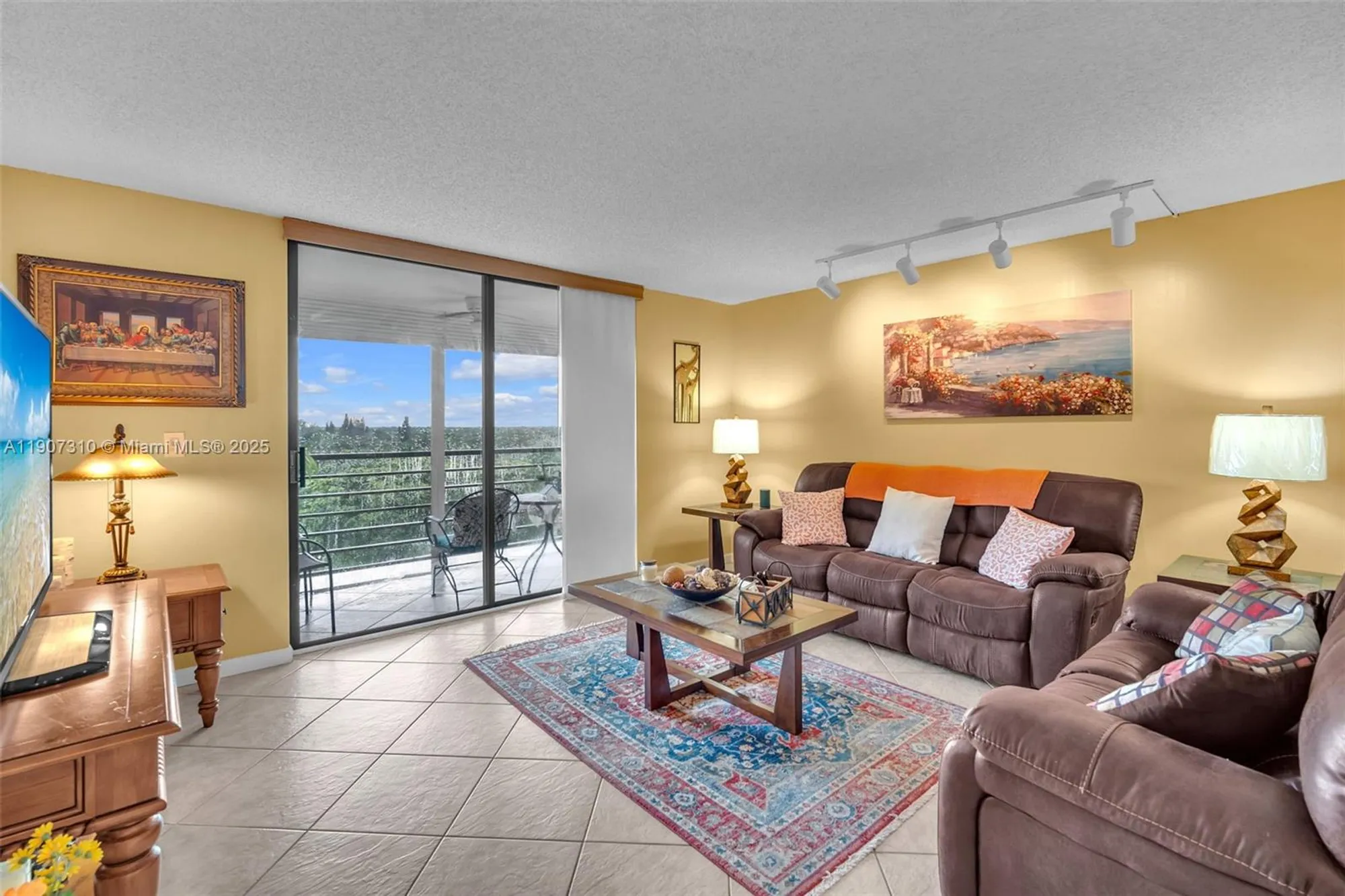 Property Slideshow image 1 of 18 | 900 saint charles pl ph 9, Pembroke Pines, FL, 33026