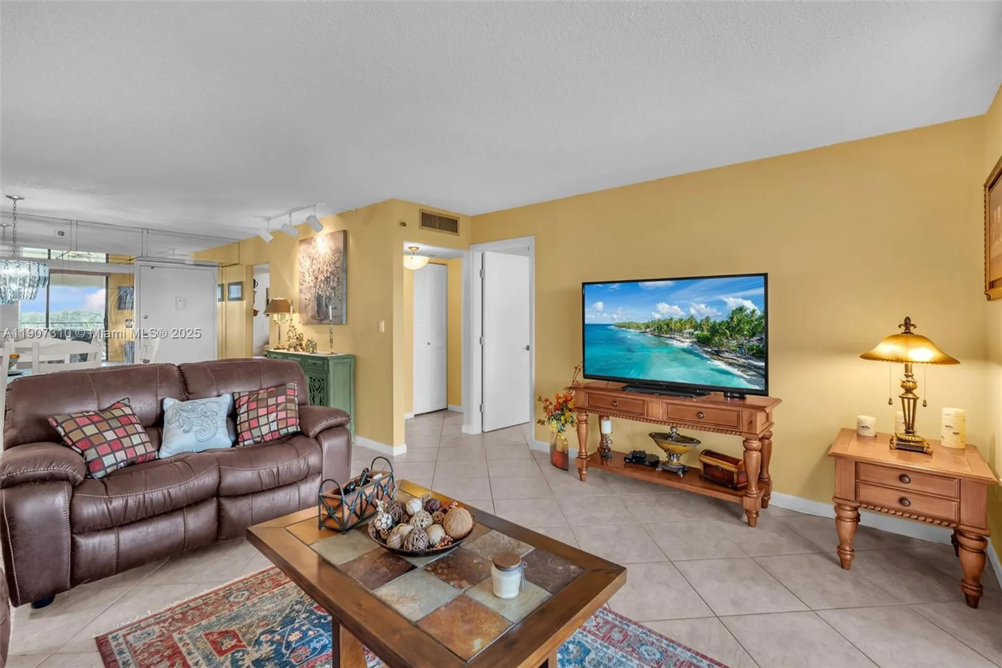 Property Slideshow image 3 of 18 | 900 saint charles pl ph 9, Pembroke Pines, FL, 33026