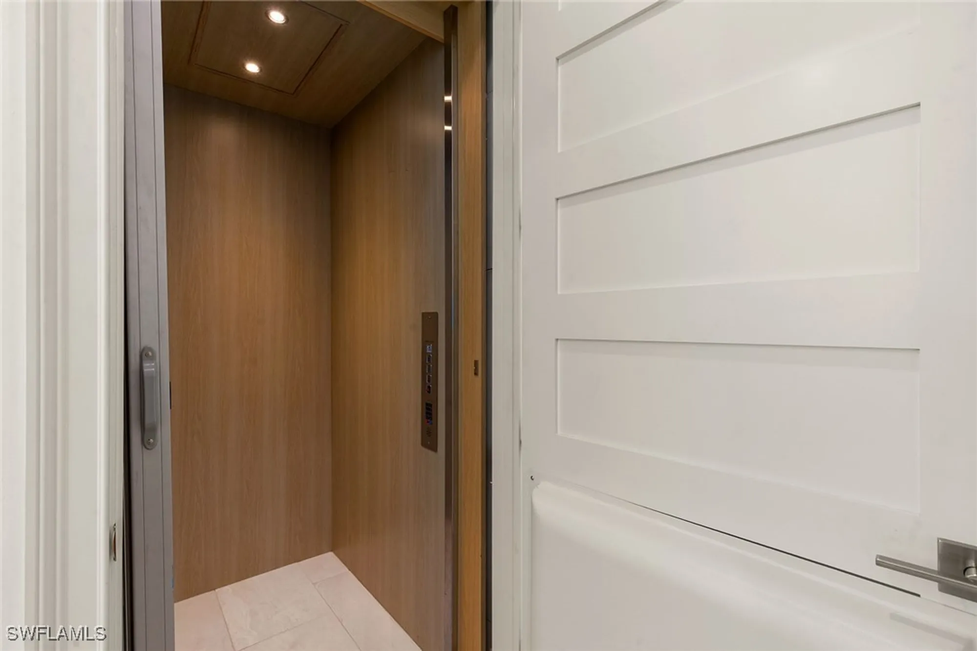 Property Slideshow image 27 of 46 | 6585 dominica dr unit 201, Naples, FL, 34113