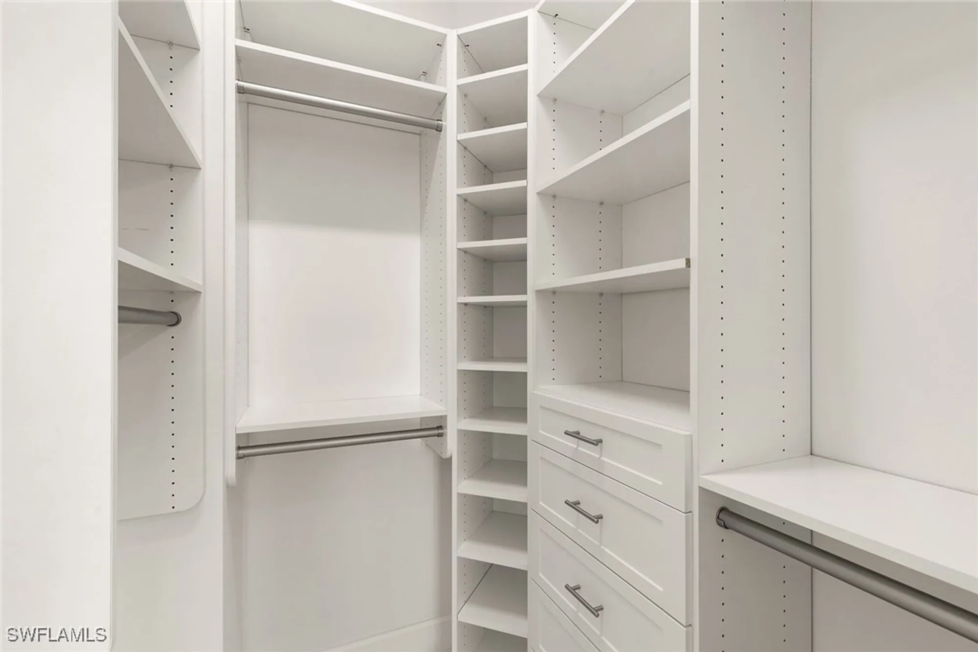 Property Slideshow image 22 of 46 | 6585 dominica dr unit 201, Naples, FL, 34113