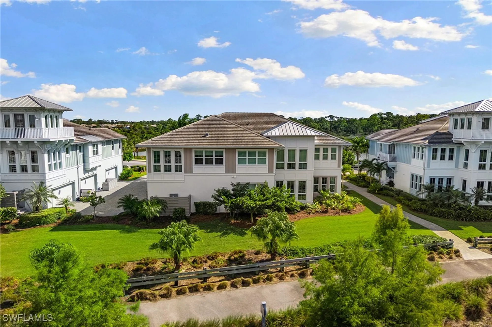 Property Slideshow image 34 of 46 | 6585 dominica dr unit 201, Naples, FL, 34113