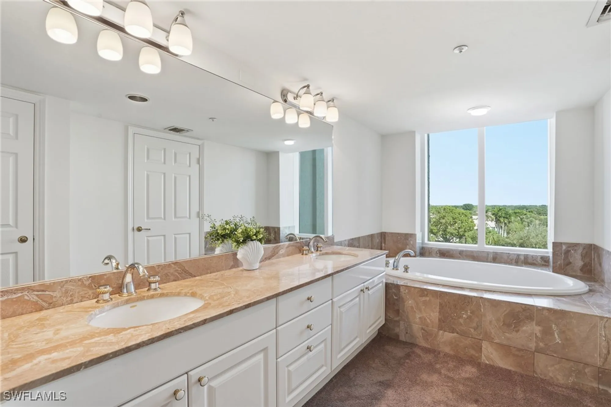 Property Slideshow image 20 of 45 | 6849 grenadier blvd 701, Naples, FL, 34108