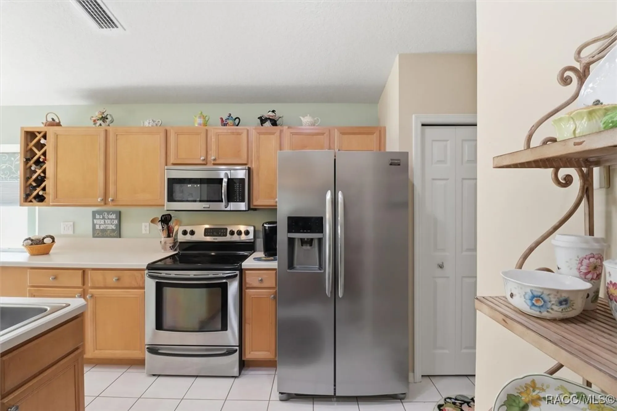 Property Slideshow image 15 of 48 | 2299 n brentwood cir, Lecanto, FL, 34461