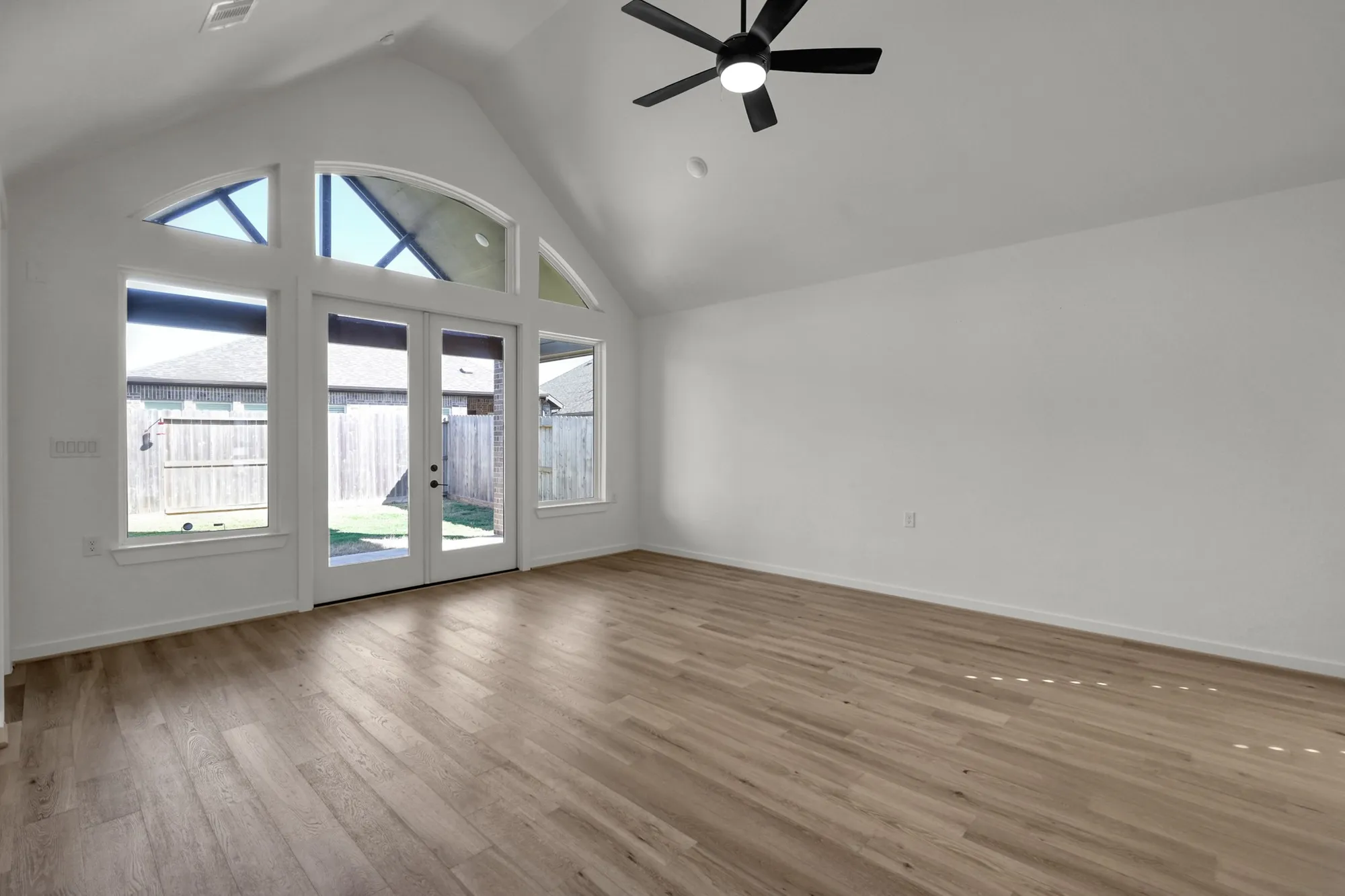 Property Slideshow image 14 of 39 | 18818 sweetwater springs dr, Cypress, TX, 77433