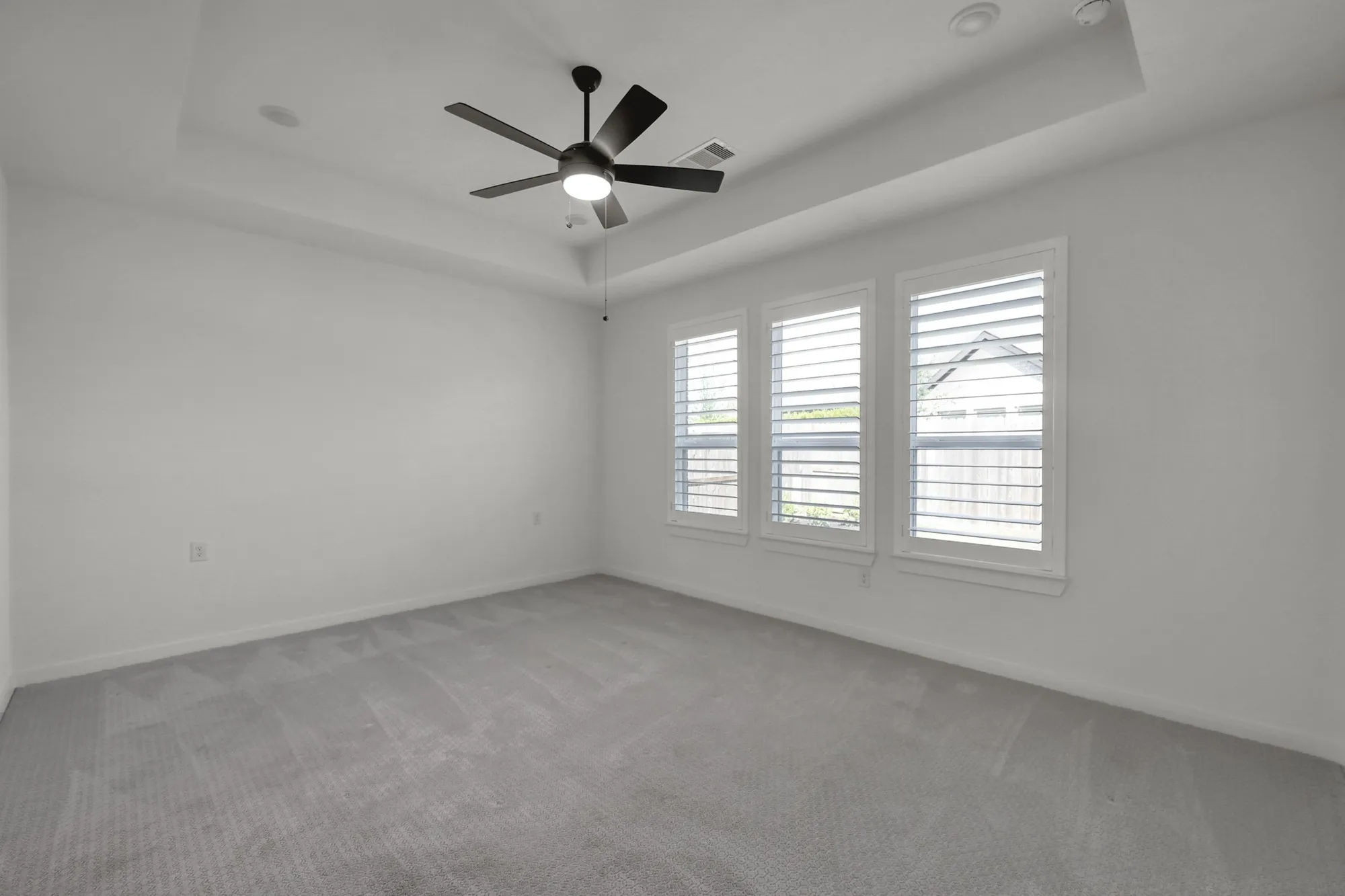 Property Slideshow image 16 of 39 | 18818 sweetwater springs dr, Cypress, TX, 77433