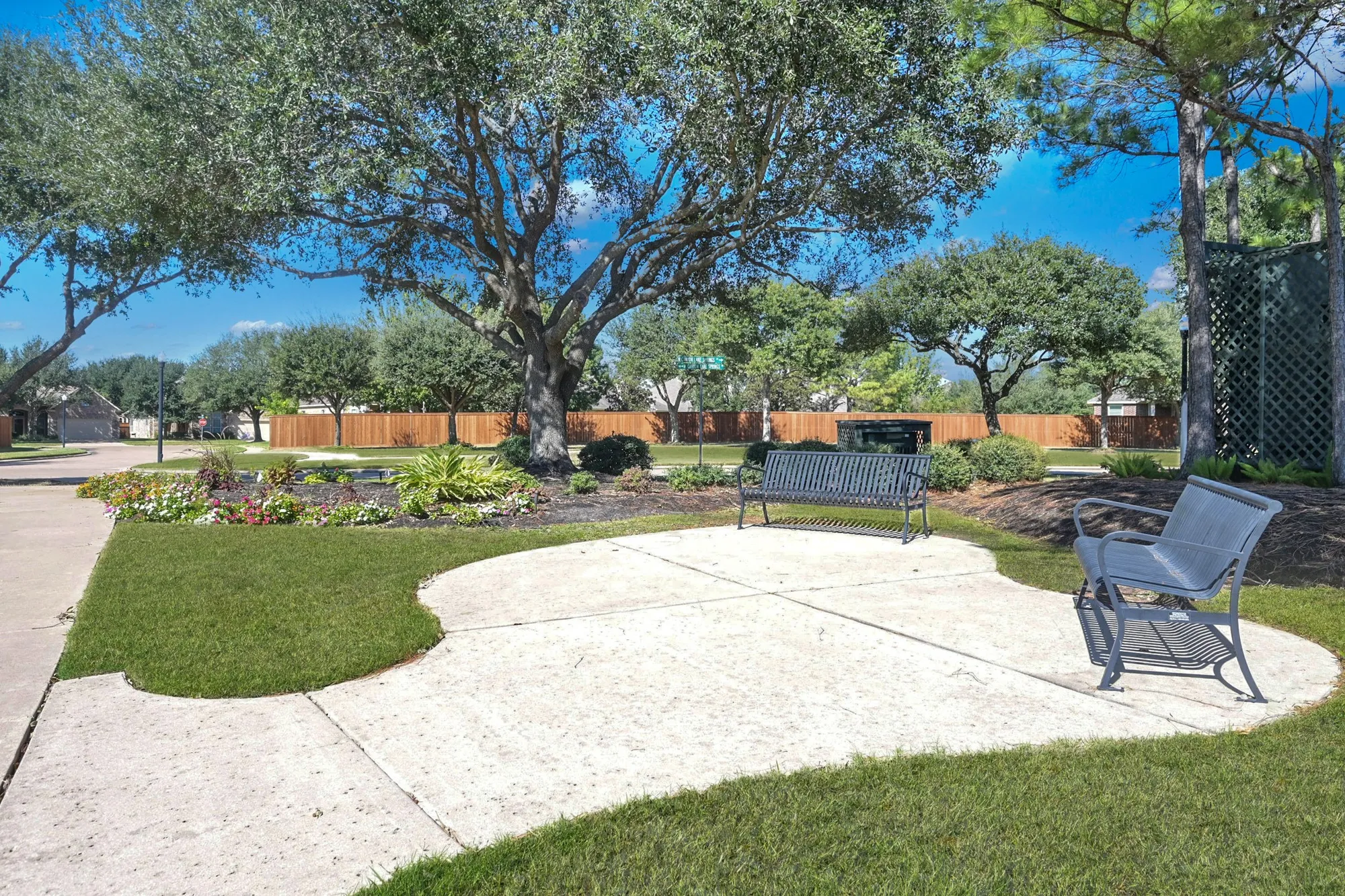 Property Slideshow image 35 of 39 | 18818 sweetwater springs dr, Cypress, TX, 77433