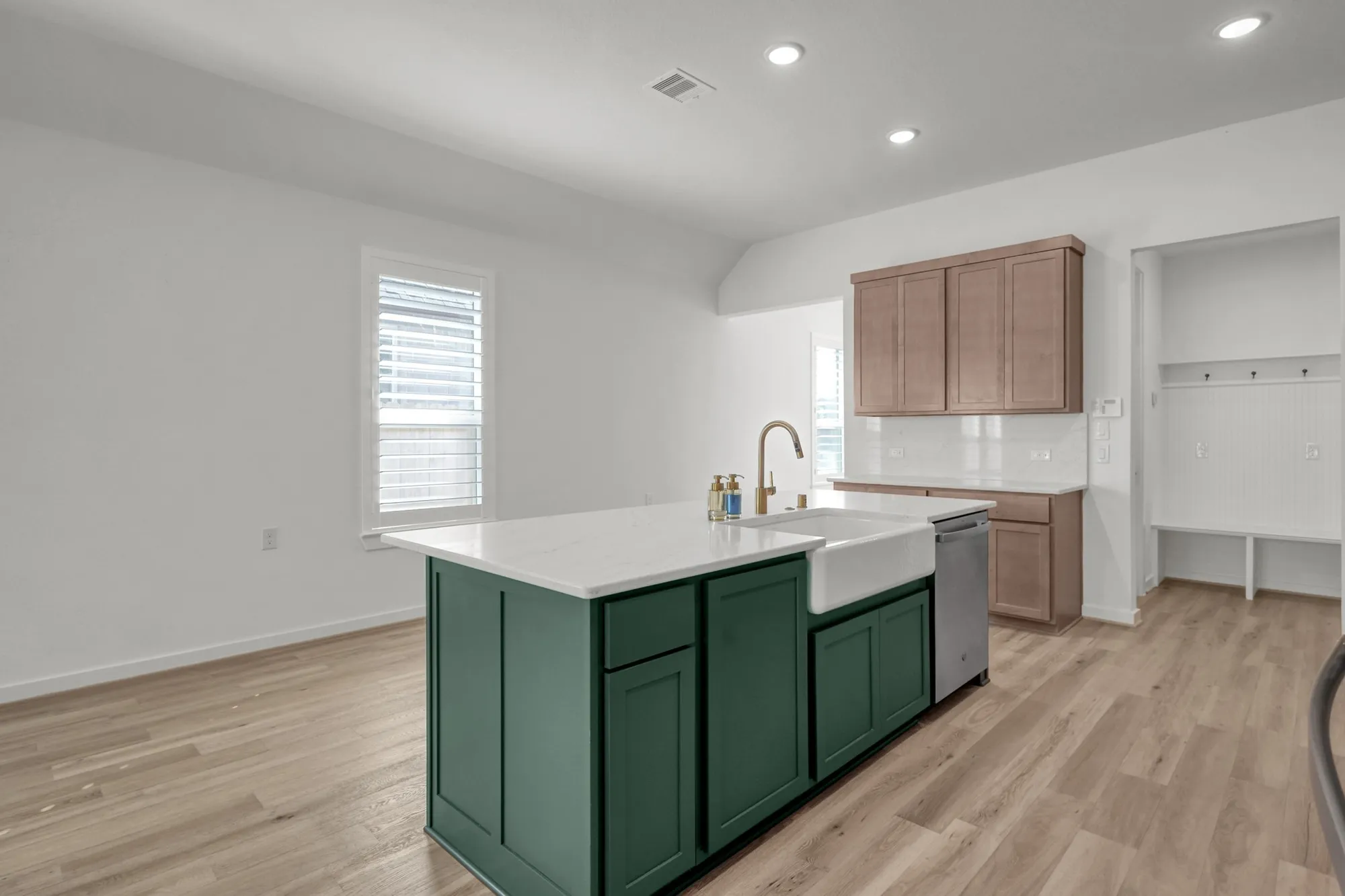 Property Slideshow image 8 of 39 | 18818 sweetwater springs dr, Cypress, TX, 77433