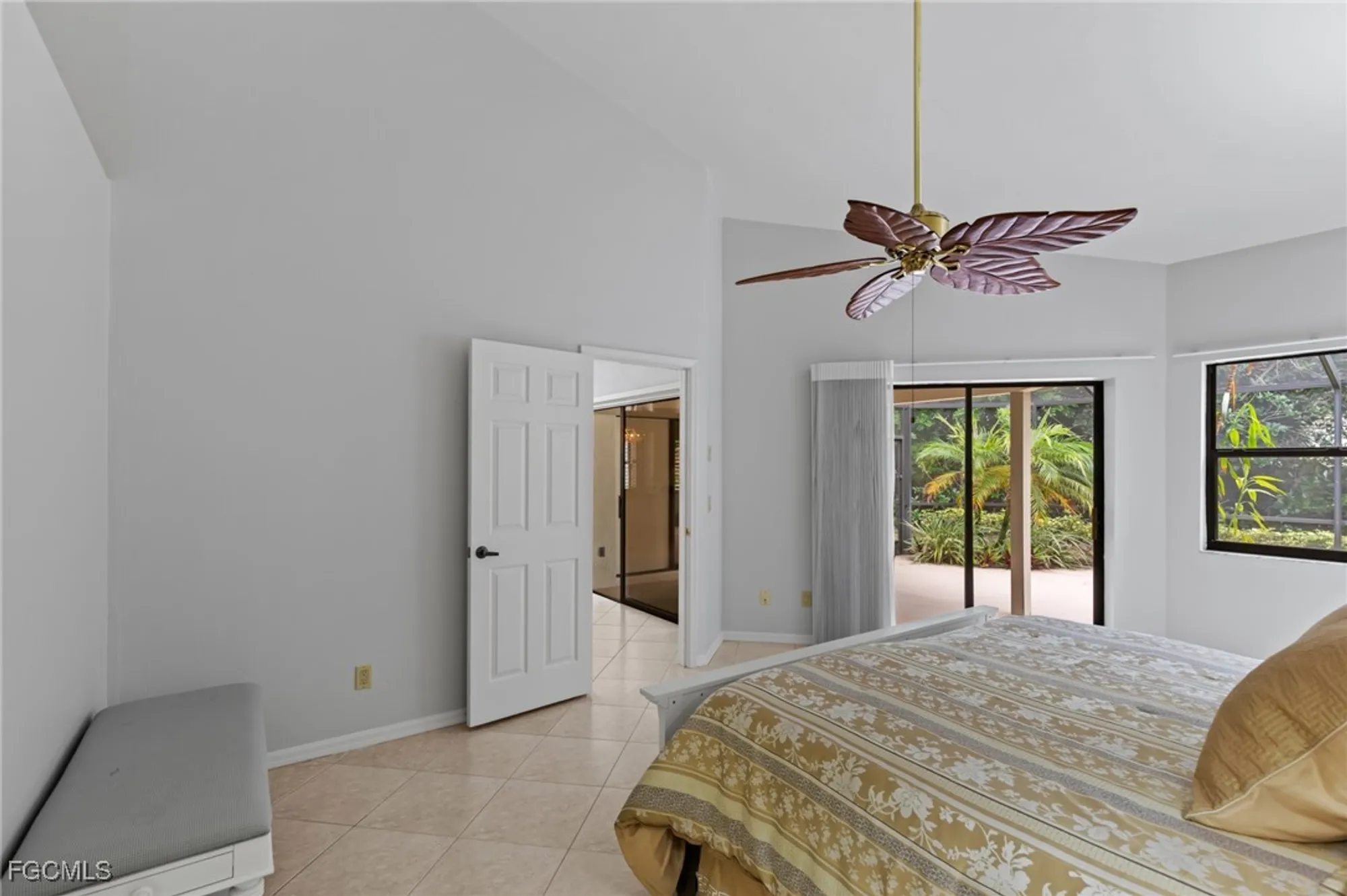 Property Slideshow image 15 of 35 | 27163 kindlewood ln, Bonita Springs, FL, 34134