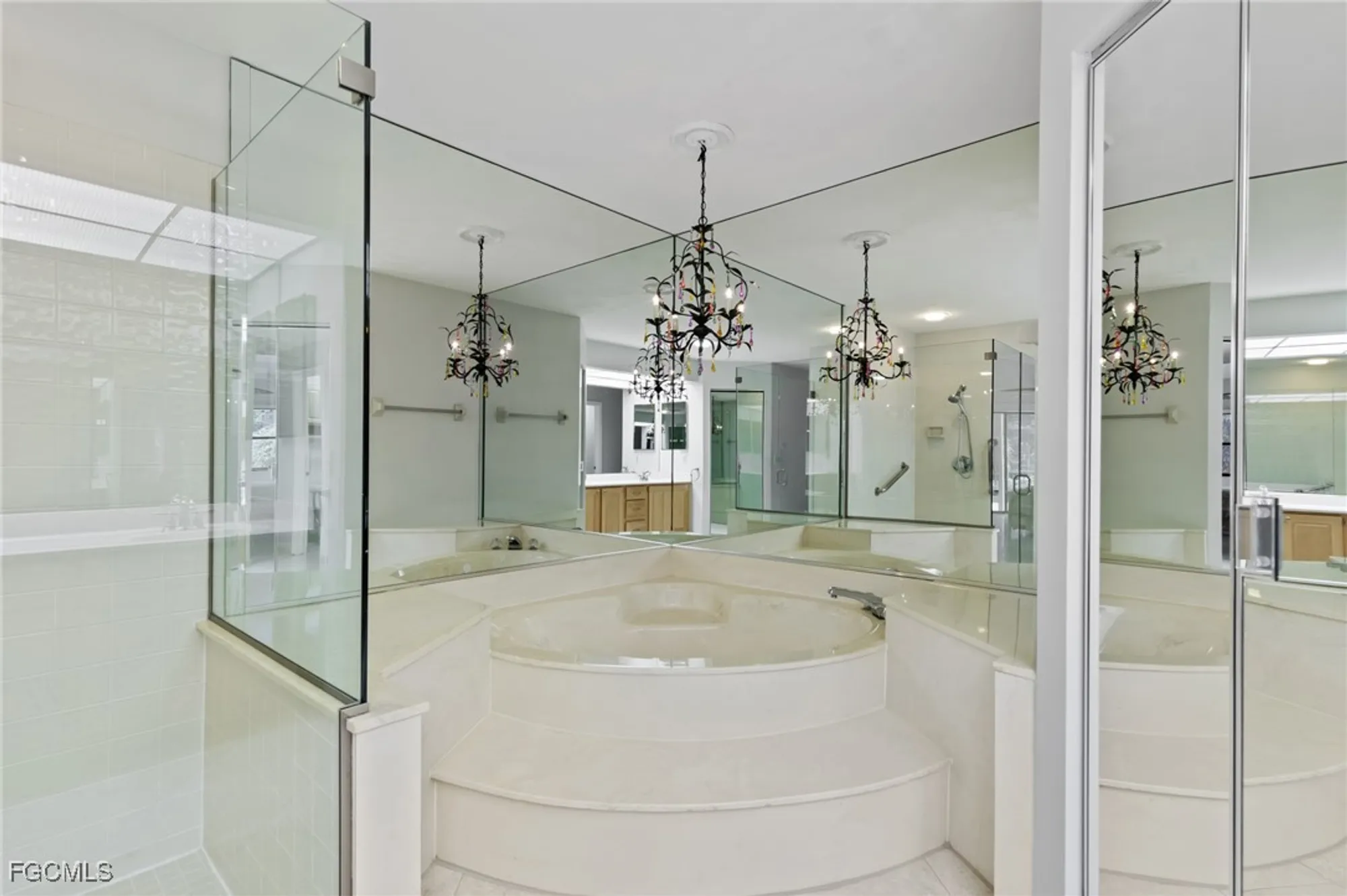 Property Slideshow image 17 of 35 | 27163 kindlewood ln, Bonita Springs, FL, 34134