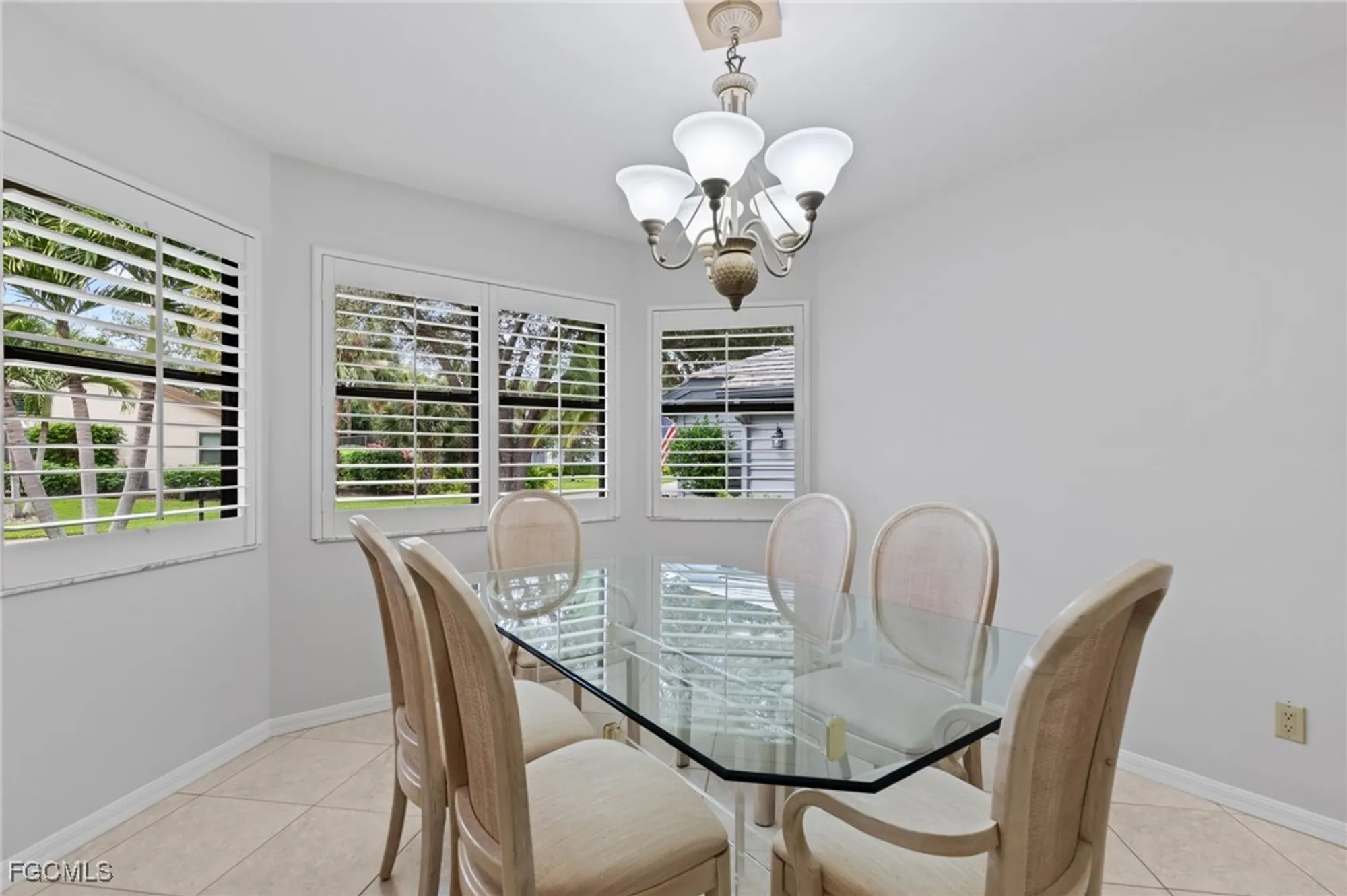 Property Slideshow image 11 of 35 | 27163 kindlewood ln, Bonita Springs, FL, 34134