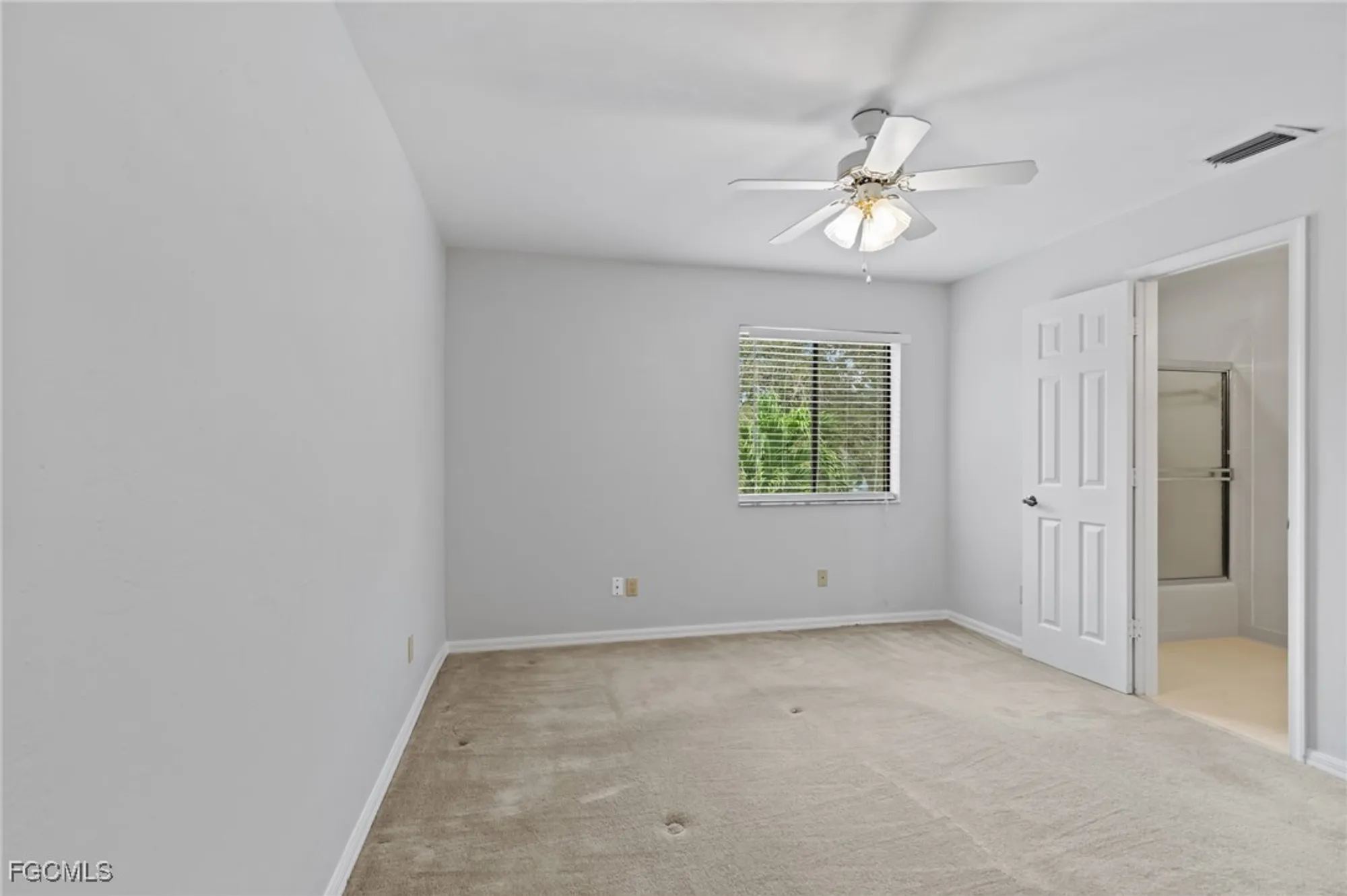 Property Slideshow image 27 of 35 | 27163 kindlewood ln, Bonita Springs, FL, 34134