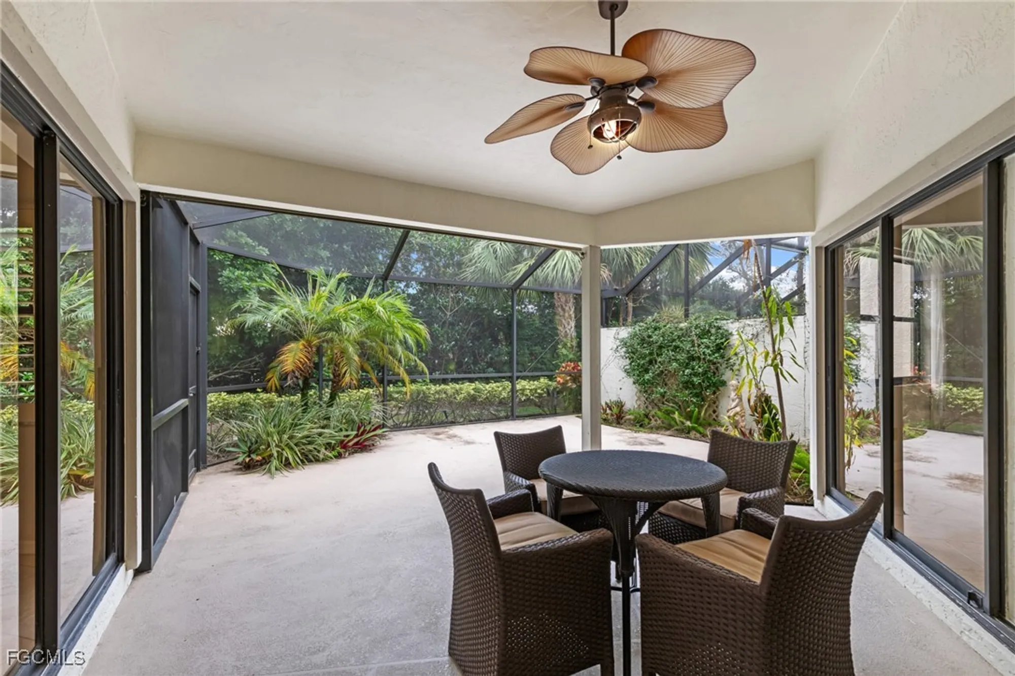 Property Slideshow image 29 of 35 | 27163 kindlewood ln, Bonita Springs, FL, 34134