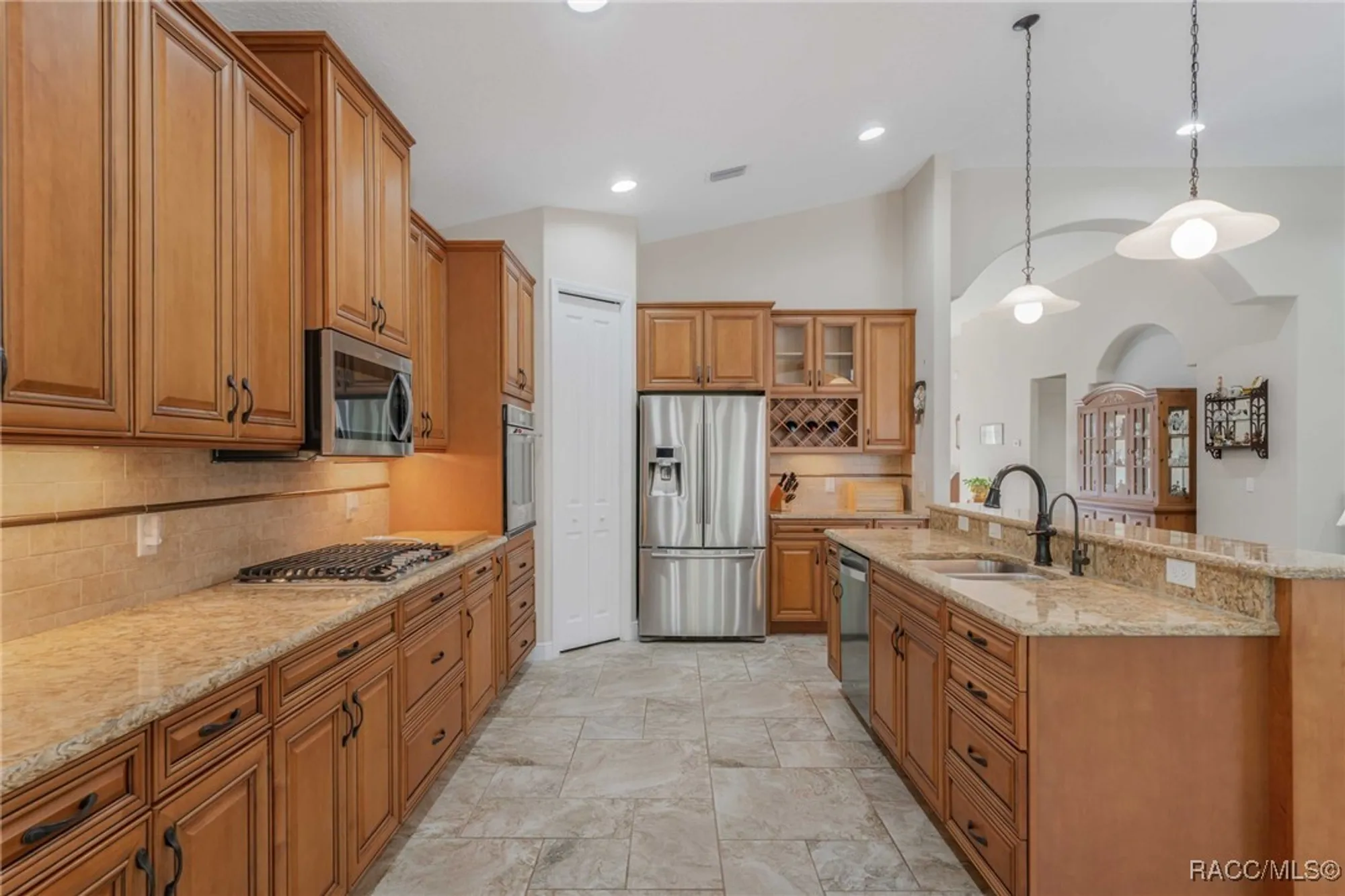 Property Slideshow image 14 of 69 | 997 w skyview landings dr, Hernando, FL, 34442