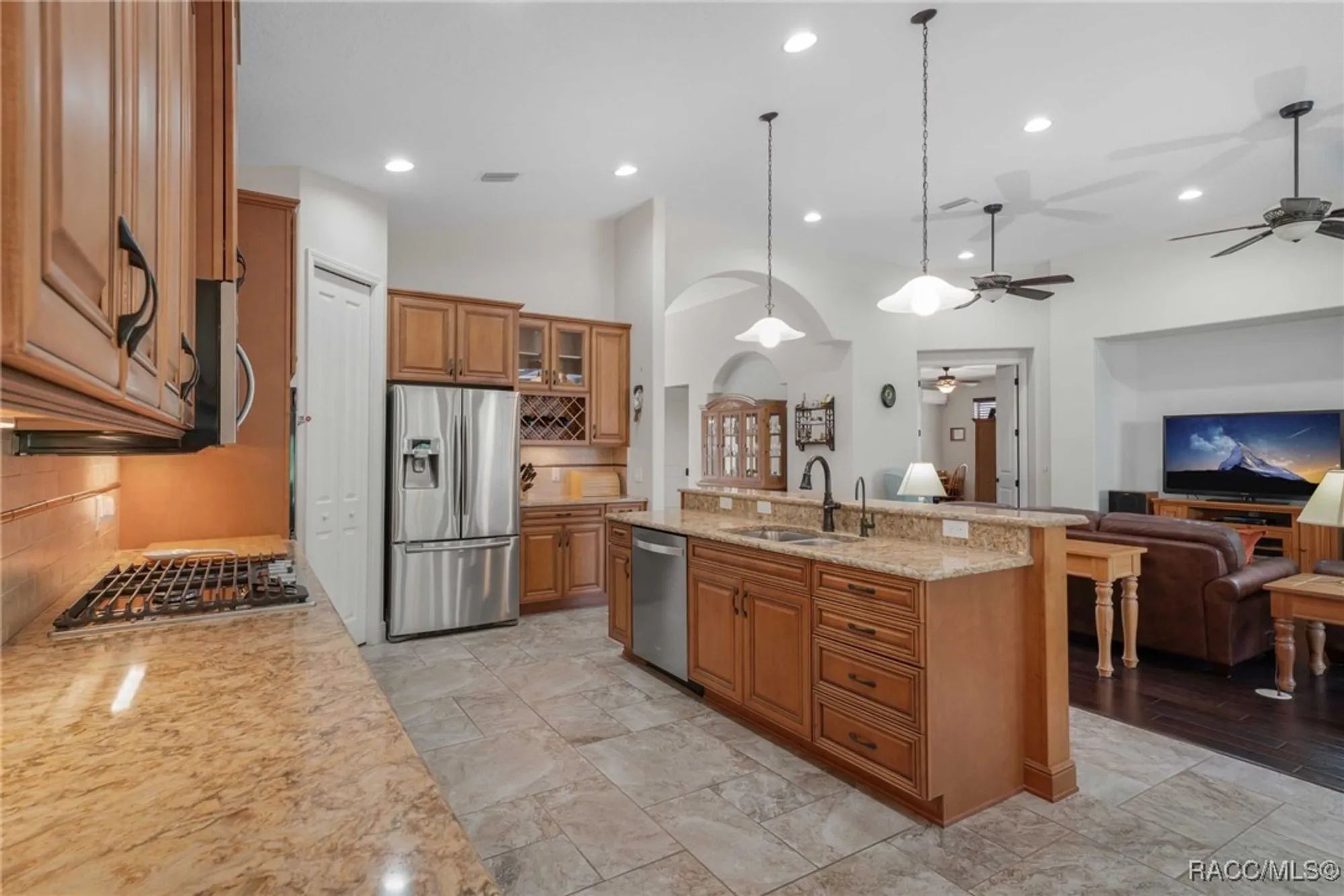 Property Slideshow image 10 of 69 | 997 w skyview landings dr, Hernando, FL, 34442