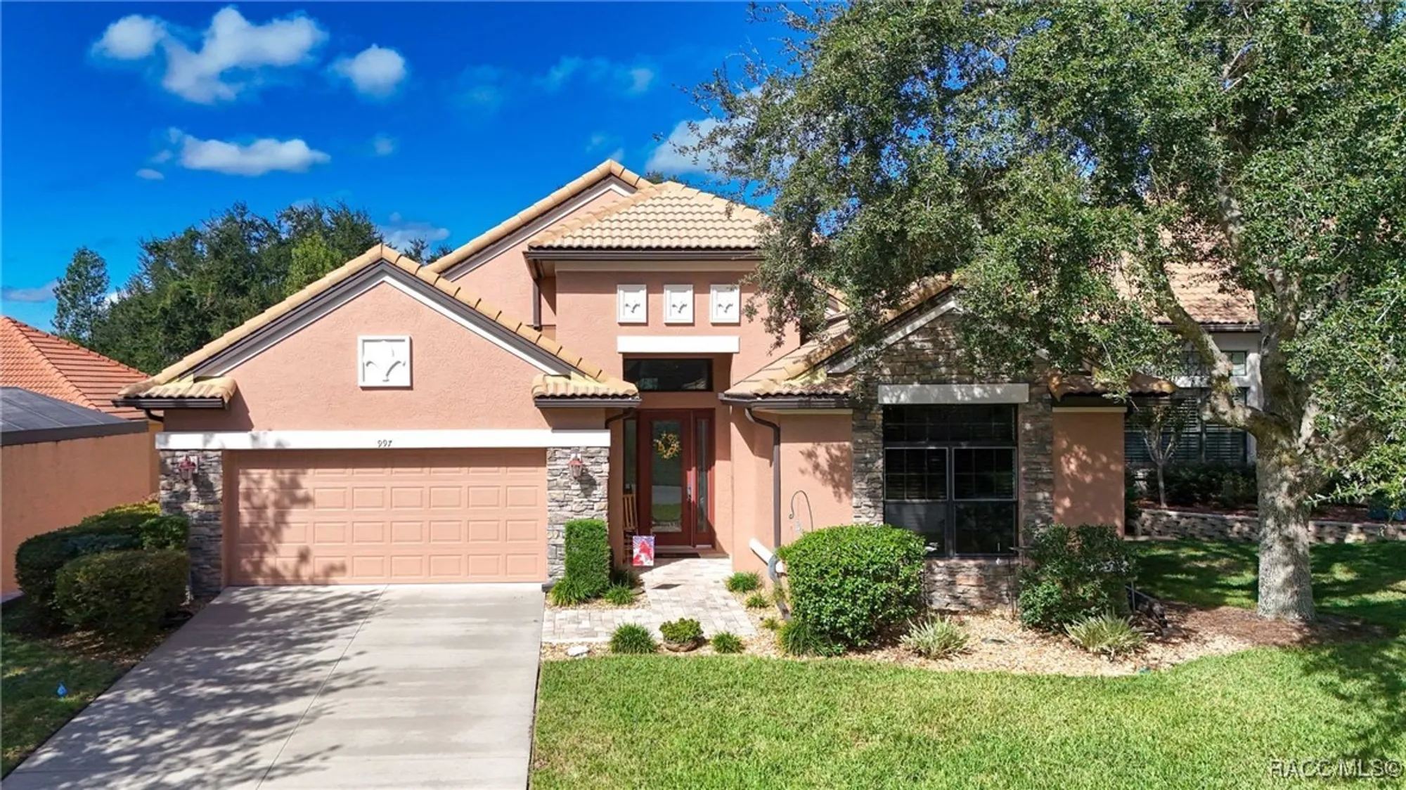 Property Slideshow image 6 of 69 | 997 w skyview landings dr, Hernando, FL, 34442