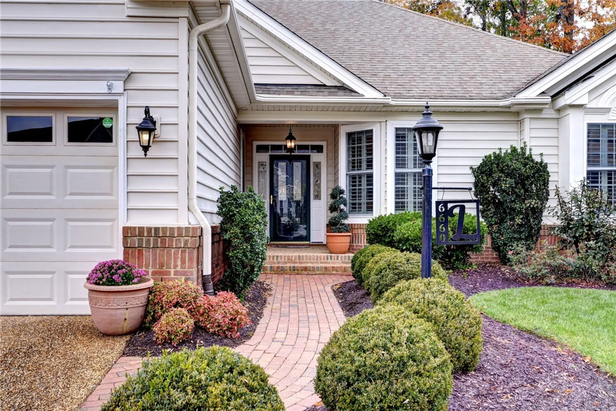 Property Slideshow image 1 of 47 | 6660 rexford ln, Williamsburg, VA, 23188