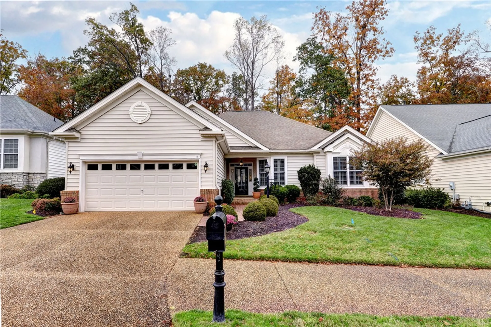 Property Slideshow image 2 of 47 | 6660 rexford ln, Williamsburg, VA, 23188