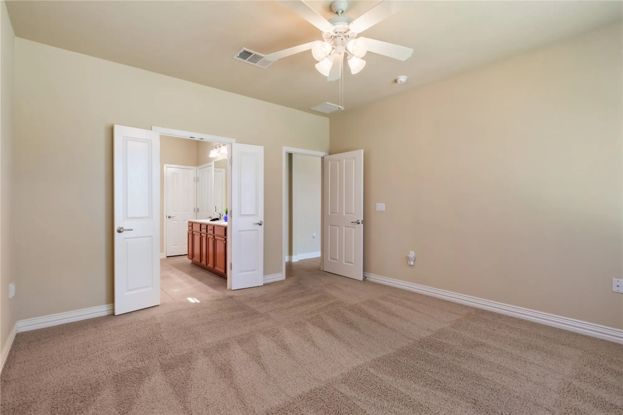 Property Slideshow image 15 of 24 | 106 trinity ln, Georgetown, TX, 78633