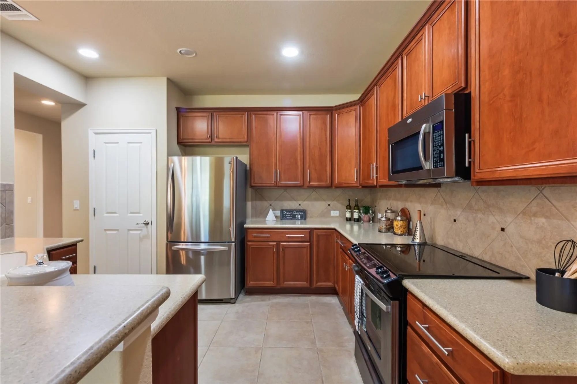 Property Slideshow image 11 of 24 | 106 trinity ln, Georgetown, TX, 78633