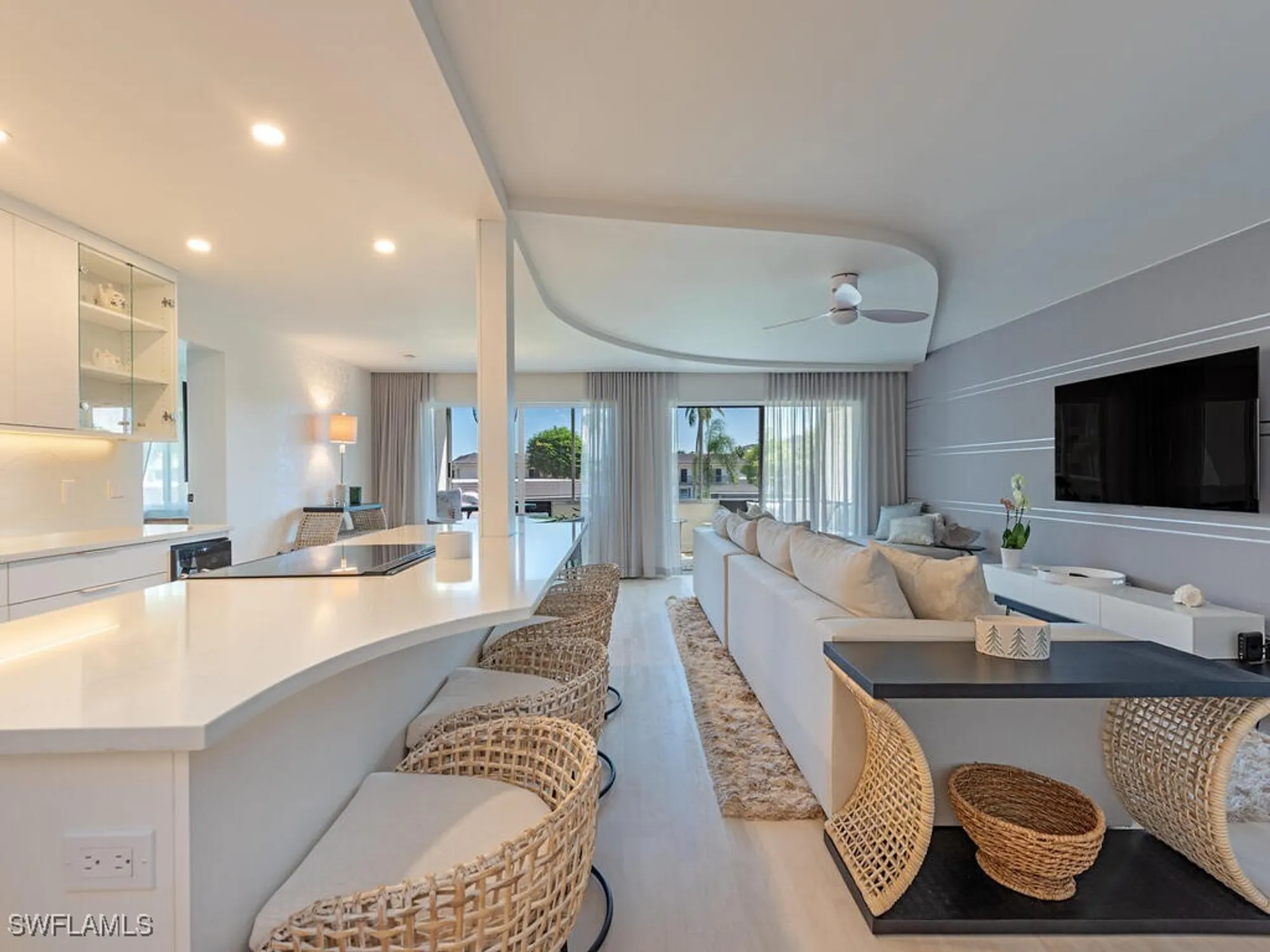 Property Slideshow image 1 of 20 | 3410 gulf shore blvd 202, Naples, FL, 34103