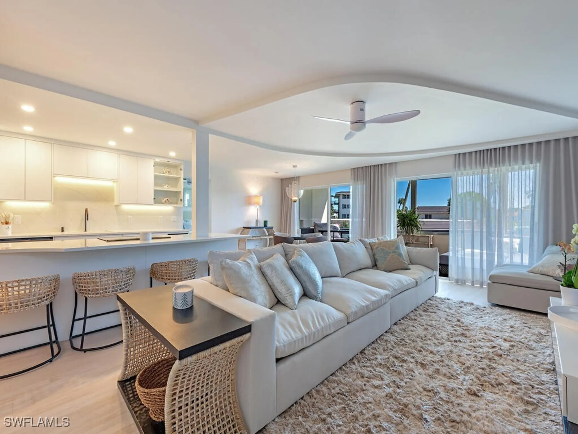 Property Slideshow image 2 of 20 | 3410 gulf shore blvd 202, Naples, FL, 34103