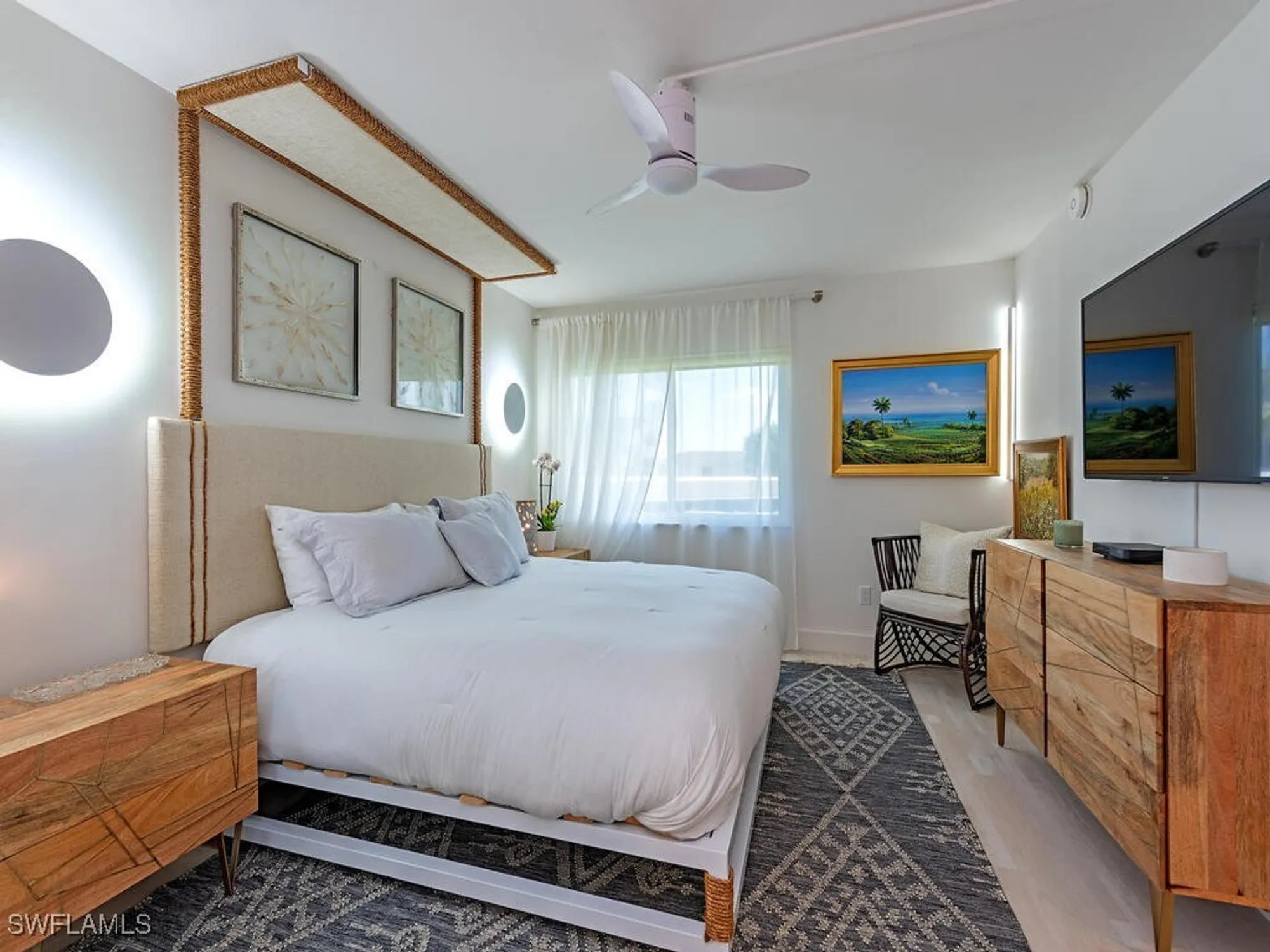 Property Slideshow image 7 of 20 | 3410 gulf shore blvd 202, Naples, FL, 34103