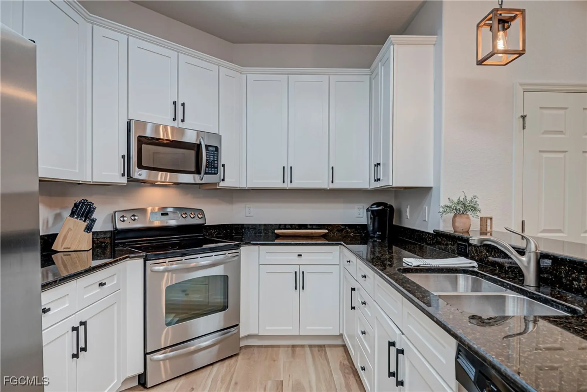 Property Slideshow image 10 of 44 | 11920 paseo grande blvd 4103, Fort Myers, FL, 33912