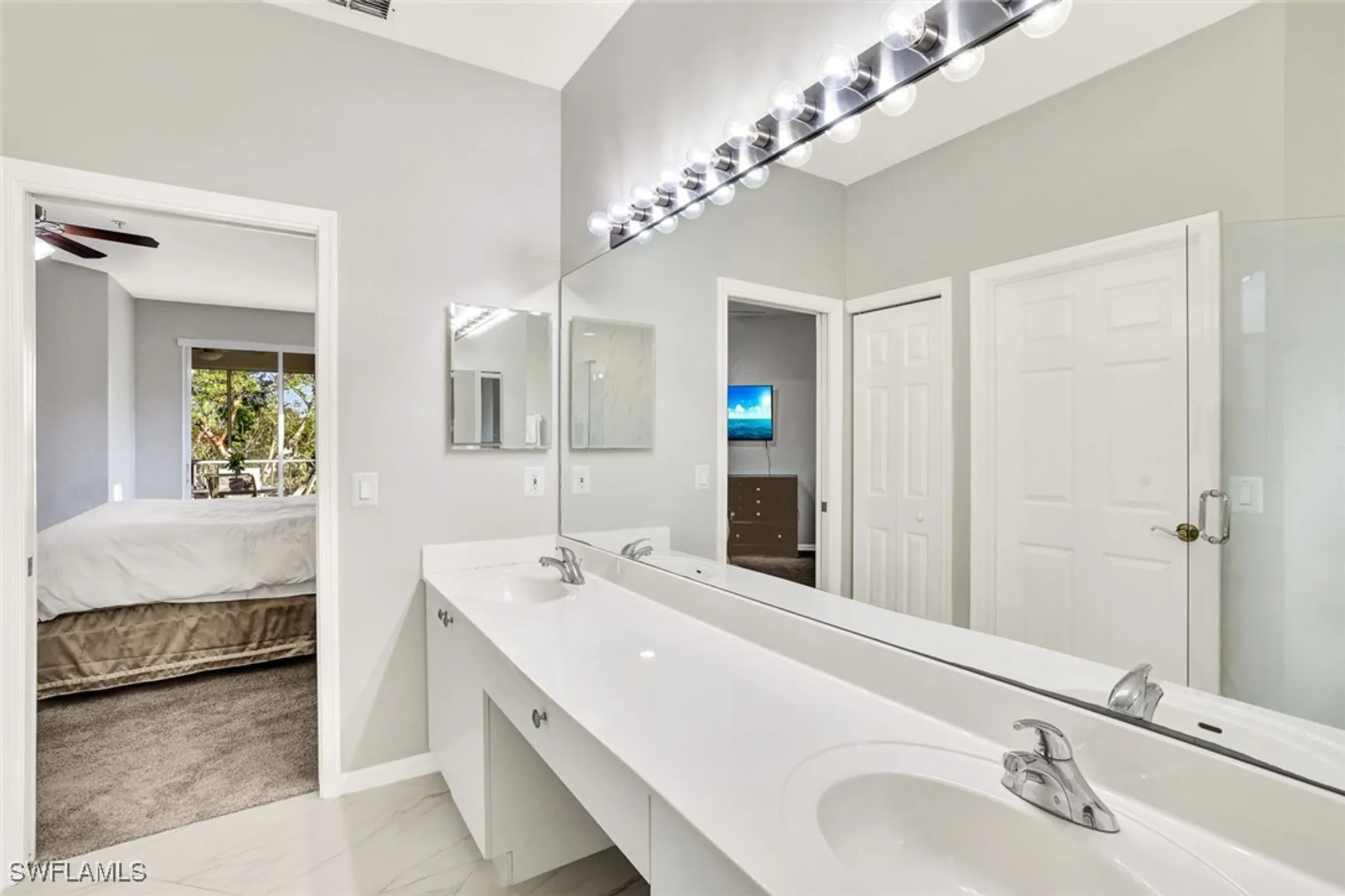 Property Slideshow image 10 of 26 | 8330 whisper trace way 204, Naples, FL, 34114