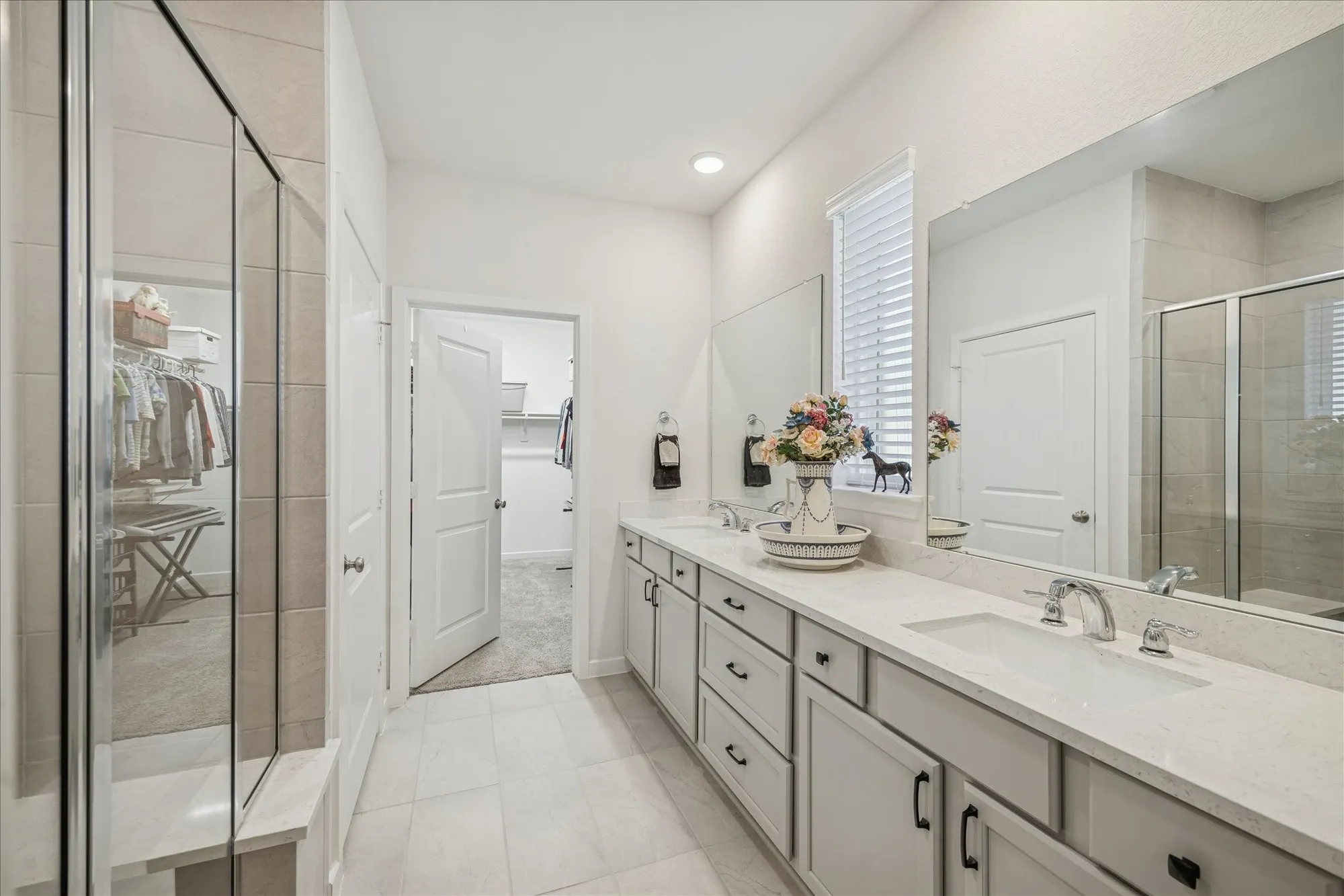 Property Slideshow image 17 of 33 | 406 wild petunia ct, Montgomery, TX, 77316