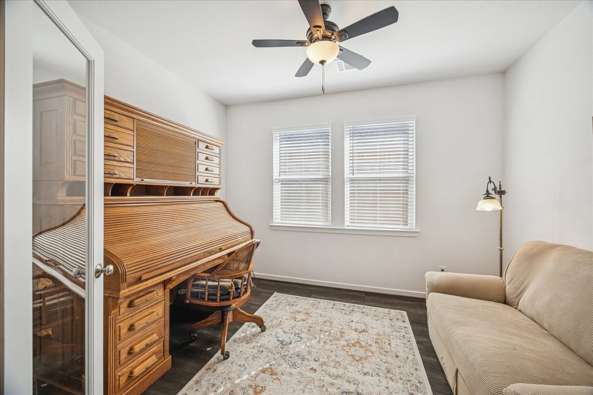 Property Slideshow image 19 of 33 | 406 wild petunia ct, Montgomery, TX, 77316