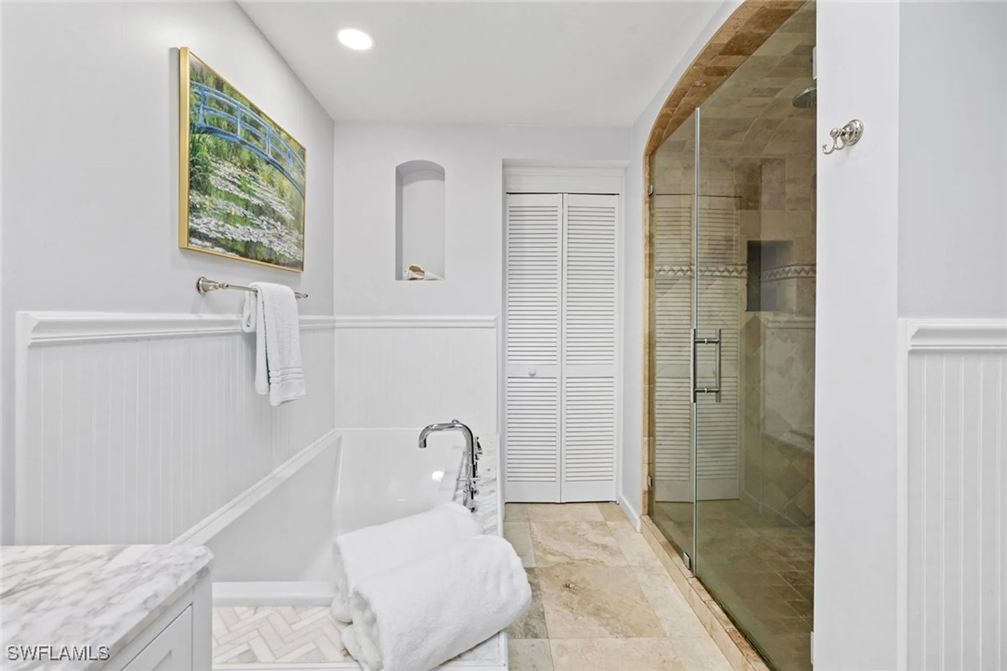 Property Slideshow image 18 of 50 | 629 serendipity dr # 629, Naples, FL, 34108