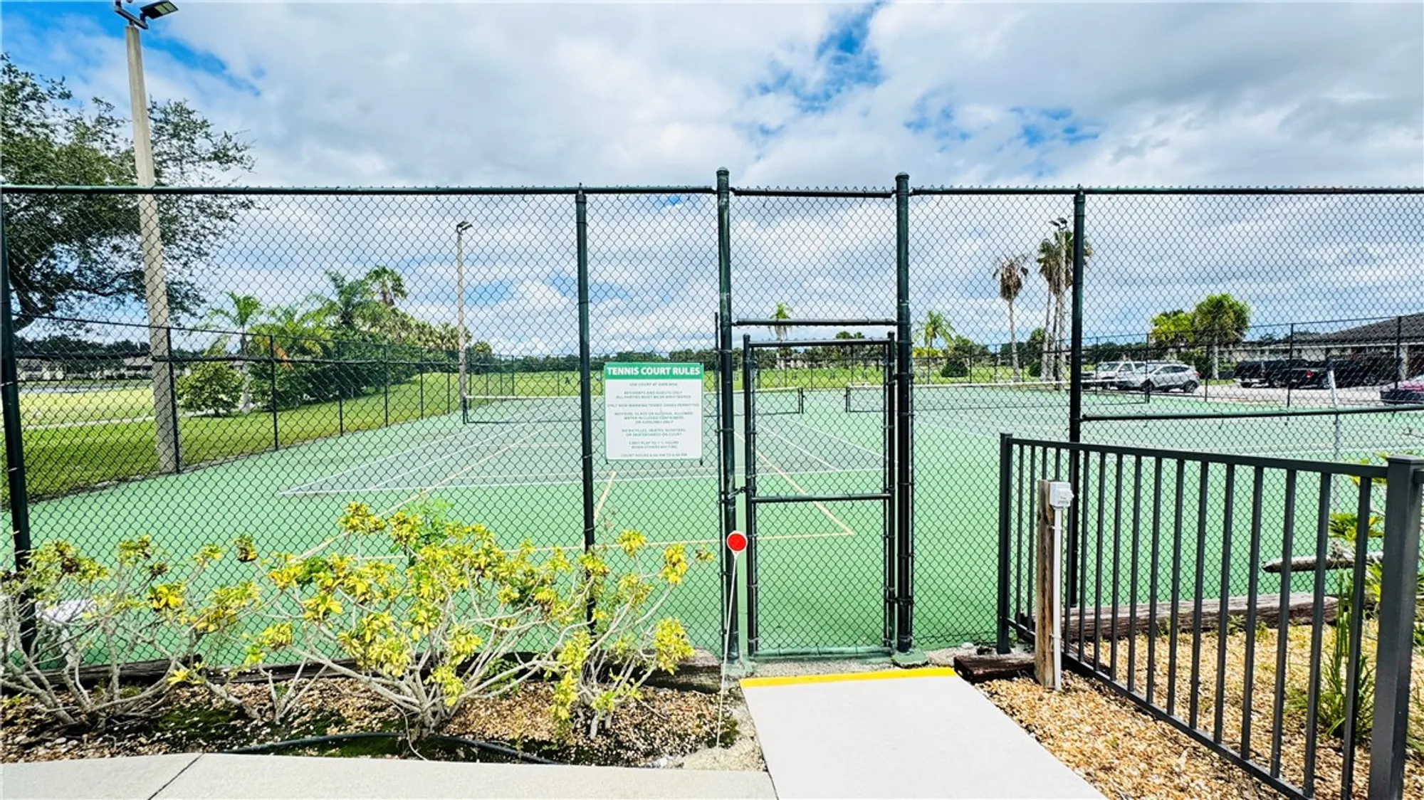 Property Slideshow image 17 of 21 | 44 plantation dr apt 102, Vero Beach, FL, 32966