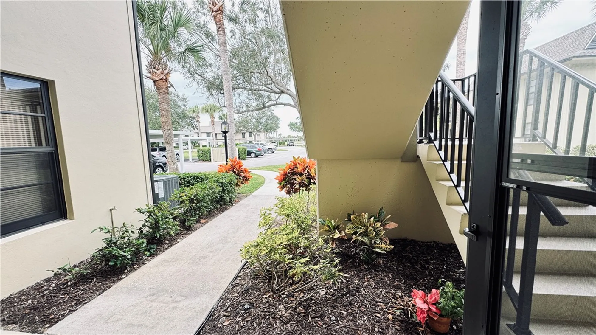 Property Slideshow image 12 of 21 | 44 plantation dr apt 102, Vero Beach, FL, 32966