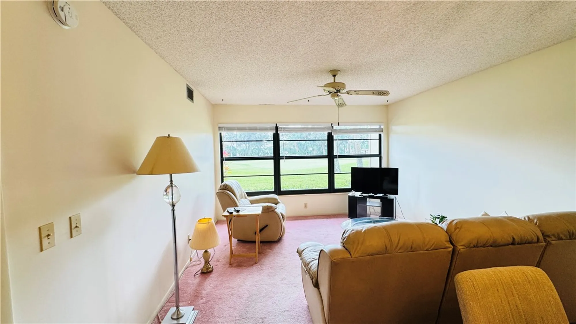 Property Slideshow image 3 of 21 | 44 plantation dr apt 102, Vero Beach, FL, 32966