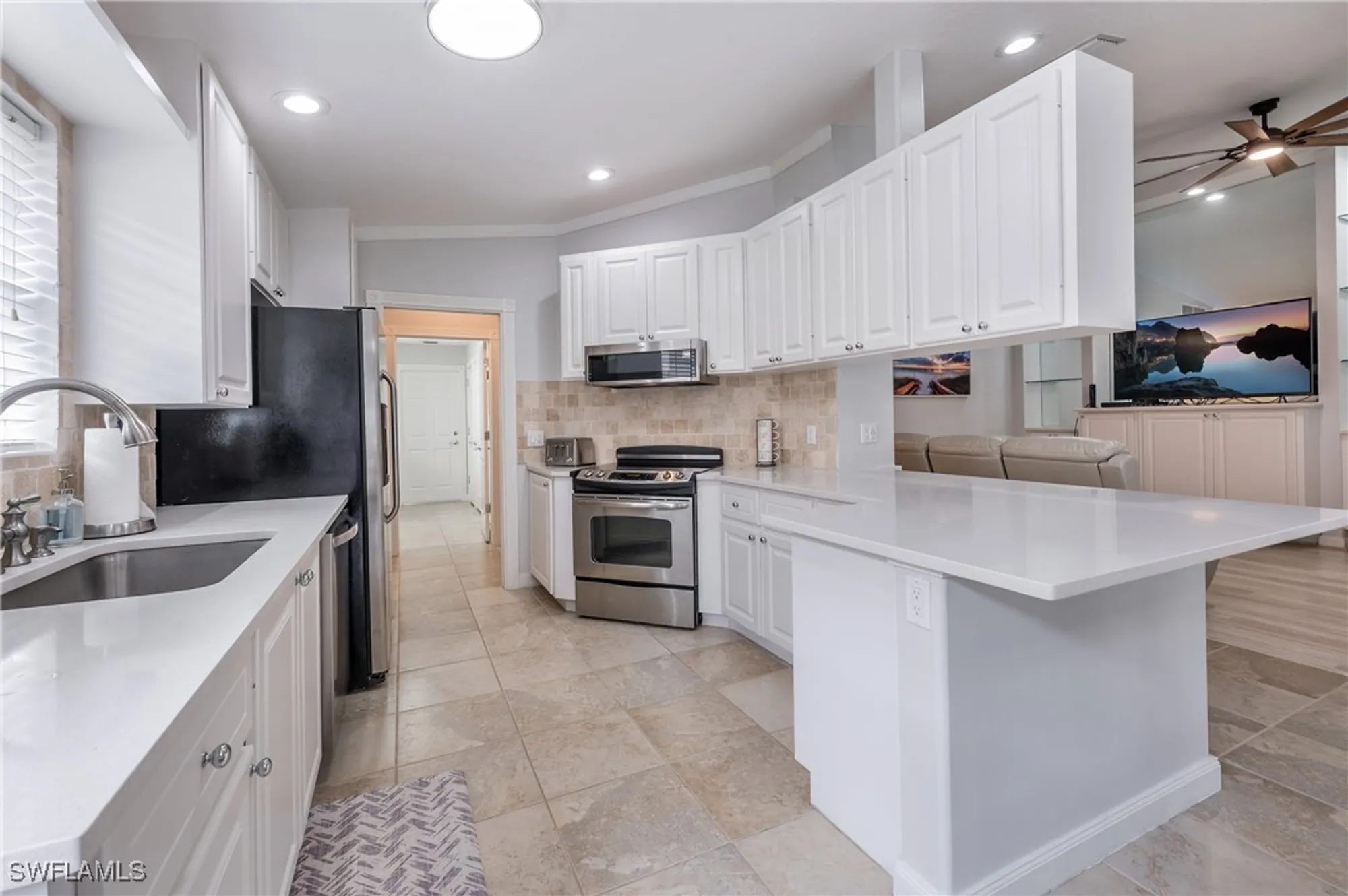 Property Slideshow image 12 of 43 | 7221 bellini way, Naples, FL, 34114