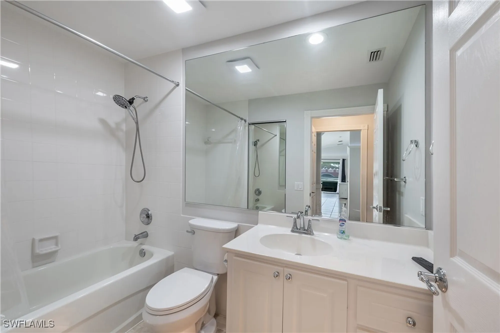 Property Slideshow image 5 of 43 | 7221 bellini way, Naples, FL, 34114