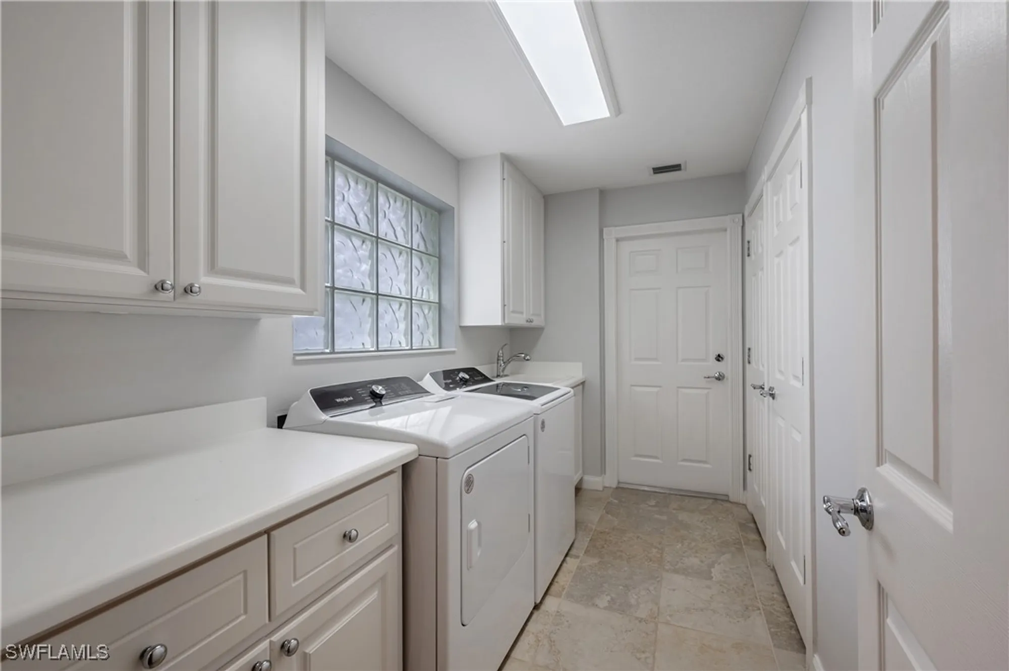 Property Slideshow image 6 of 43 | 7221 bellini way, Naples, FL, 34114