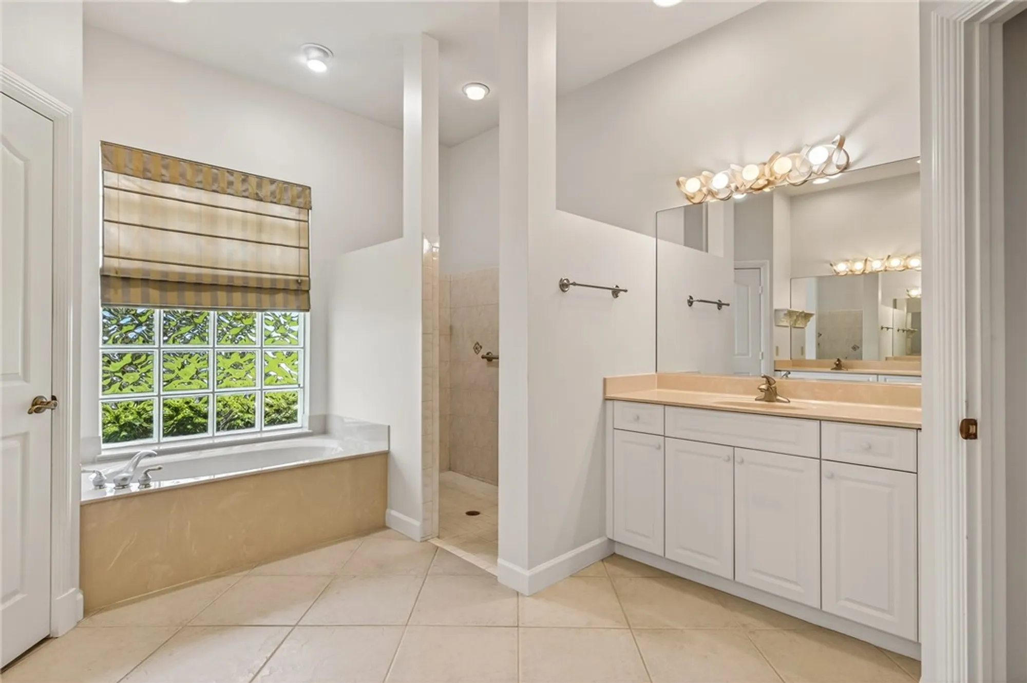 Property Slideshow image 14 of 30 | 3210 bent pine dr, Fort Pierce, FL, 34951