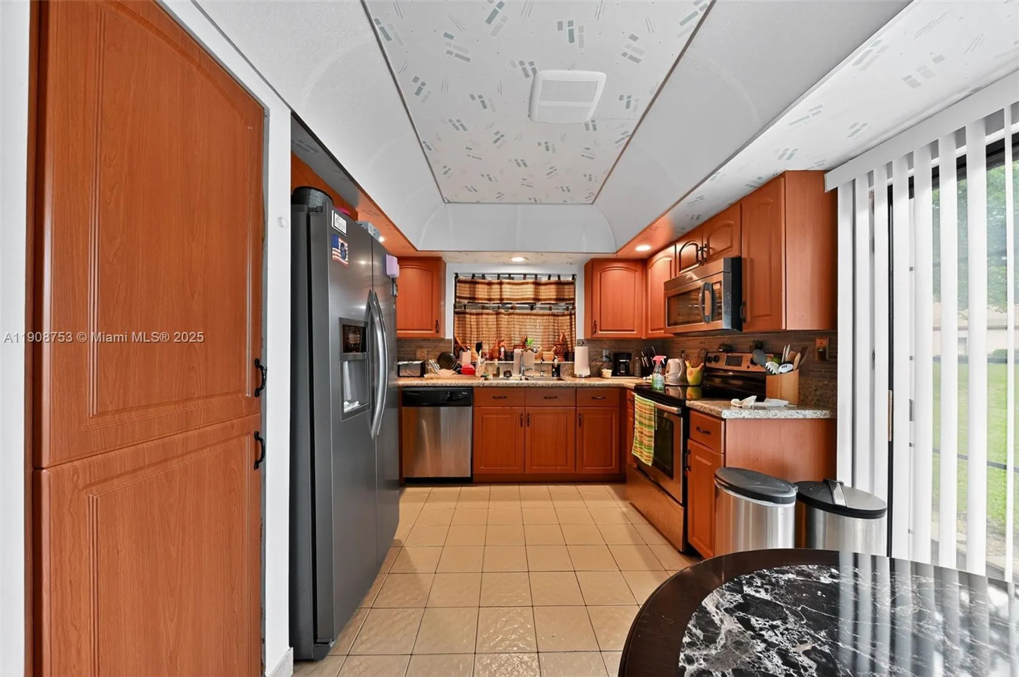 Property Slideshow image 14 of 30 | 5665 lakeview mews dr, Boynton Beach, FL, 33437