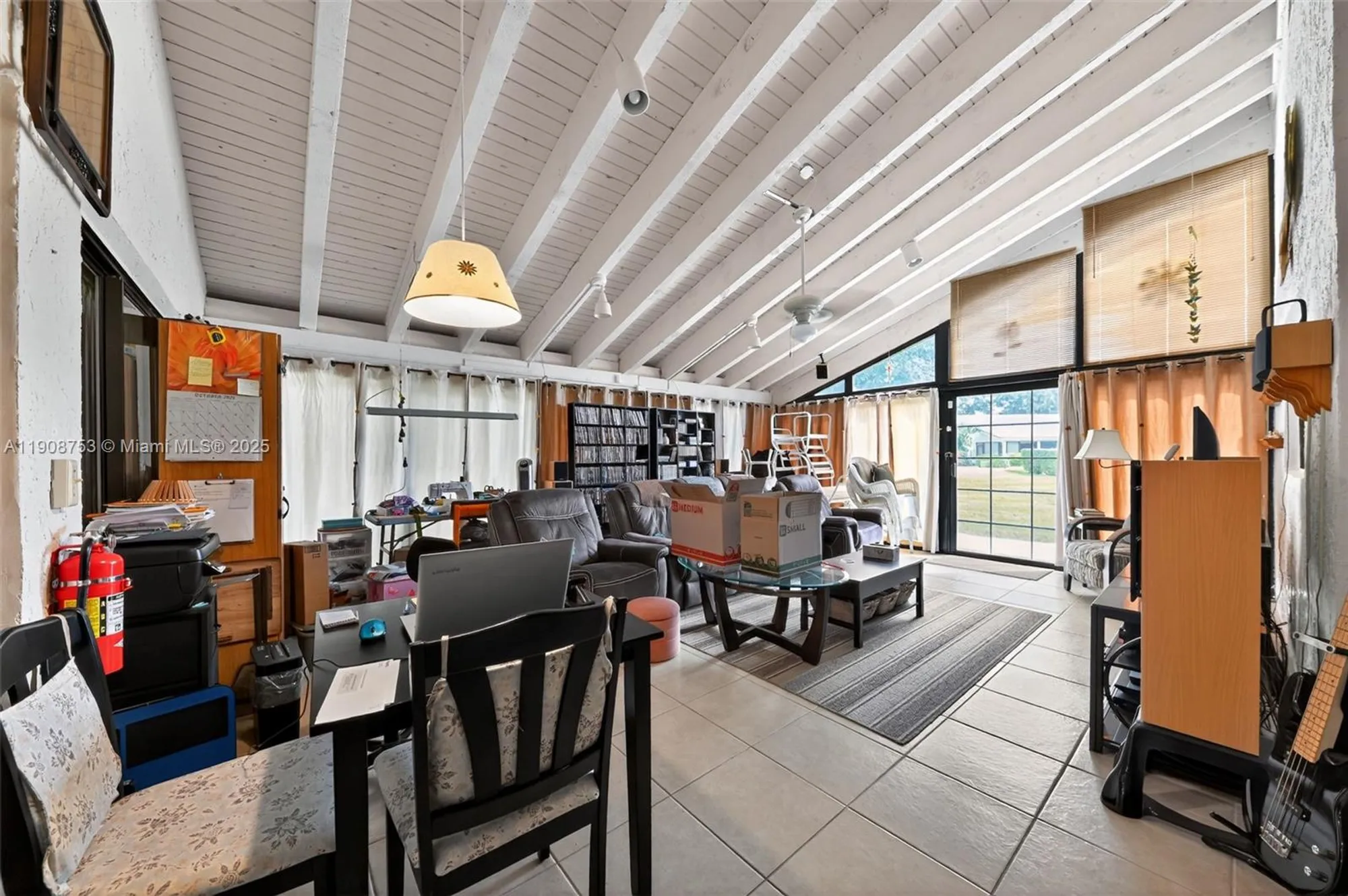 Property Slideshow image 11 of 30 | 5665 lakeview mews dr, Boynton Beach, FL, 33437