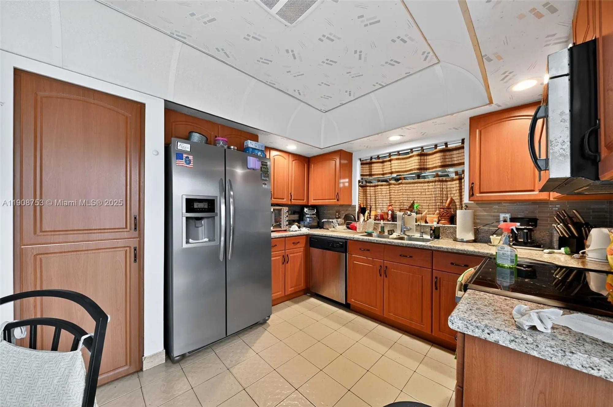 Property Slideshow image 12 of 30 | 5665 lakeview mews dr, Boynton Beach, FL, 33437