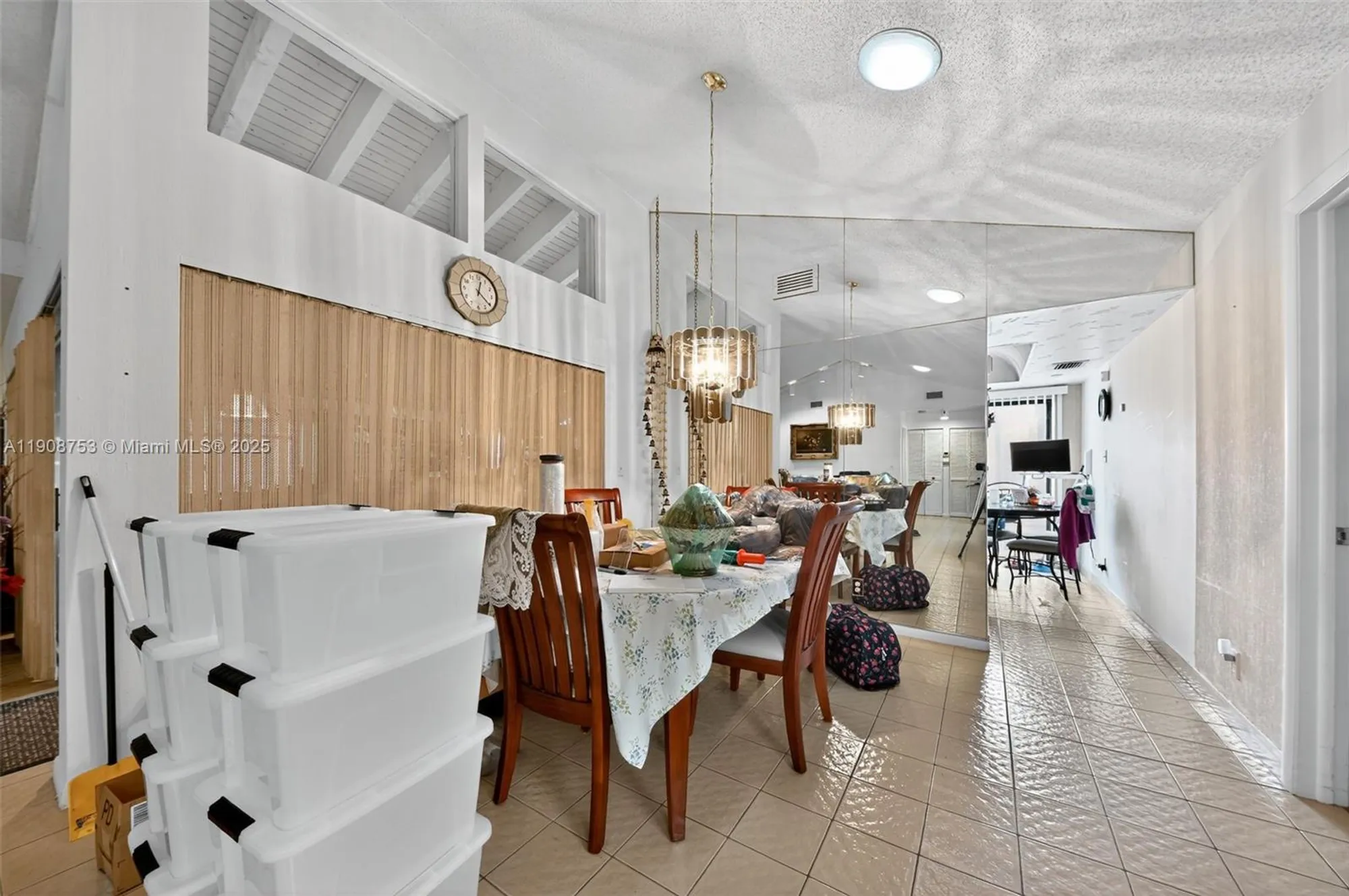 Property Slideshow image 9 of 30 | 5665 lakeview mews dr, Boynton Beach, FL, 33437