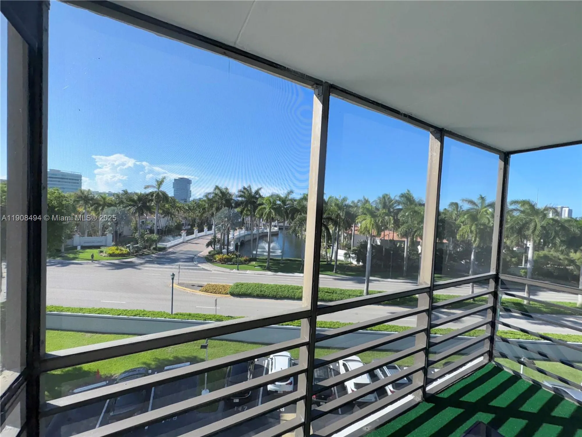 Property Slideshow image 27 of 28 | 20500 w country club dr 501, Aventura, FL, 33180