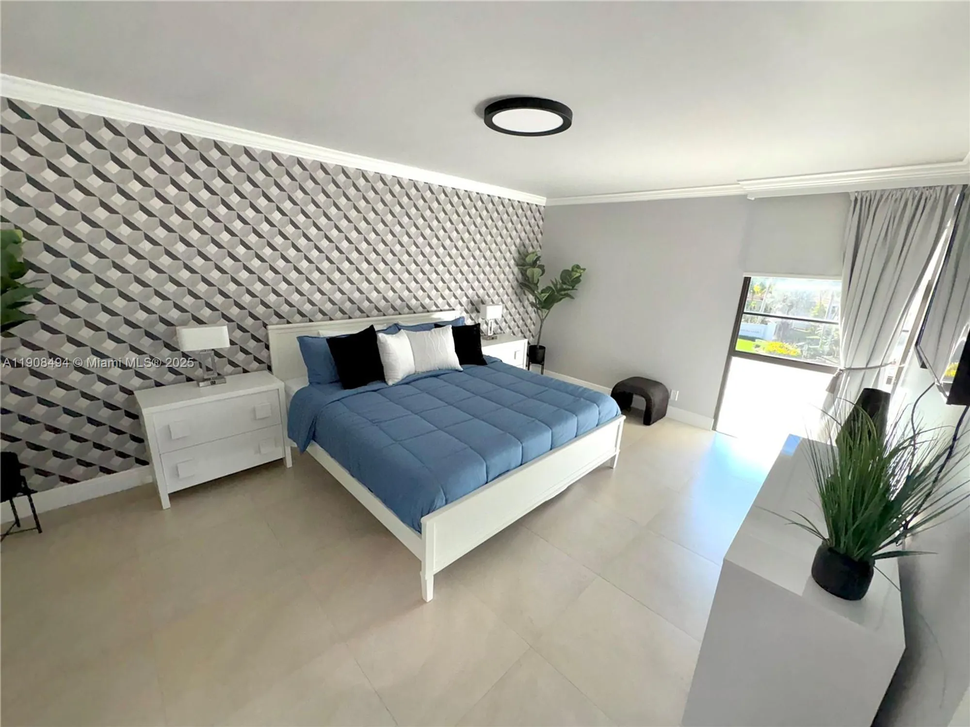 Property Slideshow image 7 of 28 | 20500 w country club dr 501, Aventura, FL, 33180