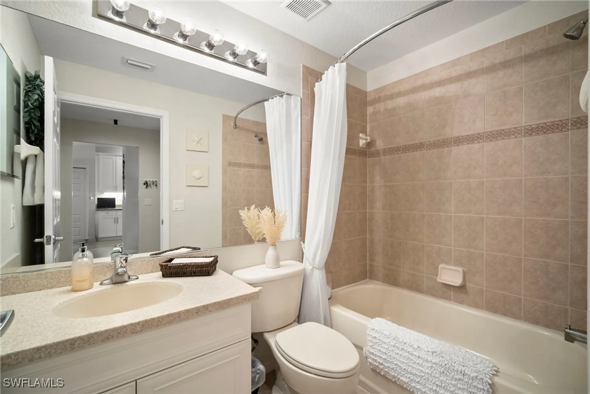 Property Slideshow image 23 of 48 | 10280 heritage bay blvd 3322, Naples, FL, 34120