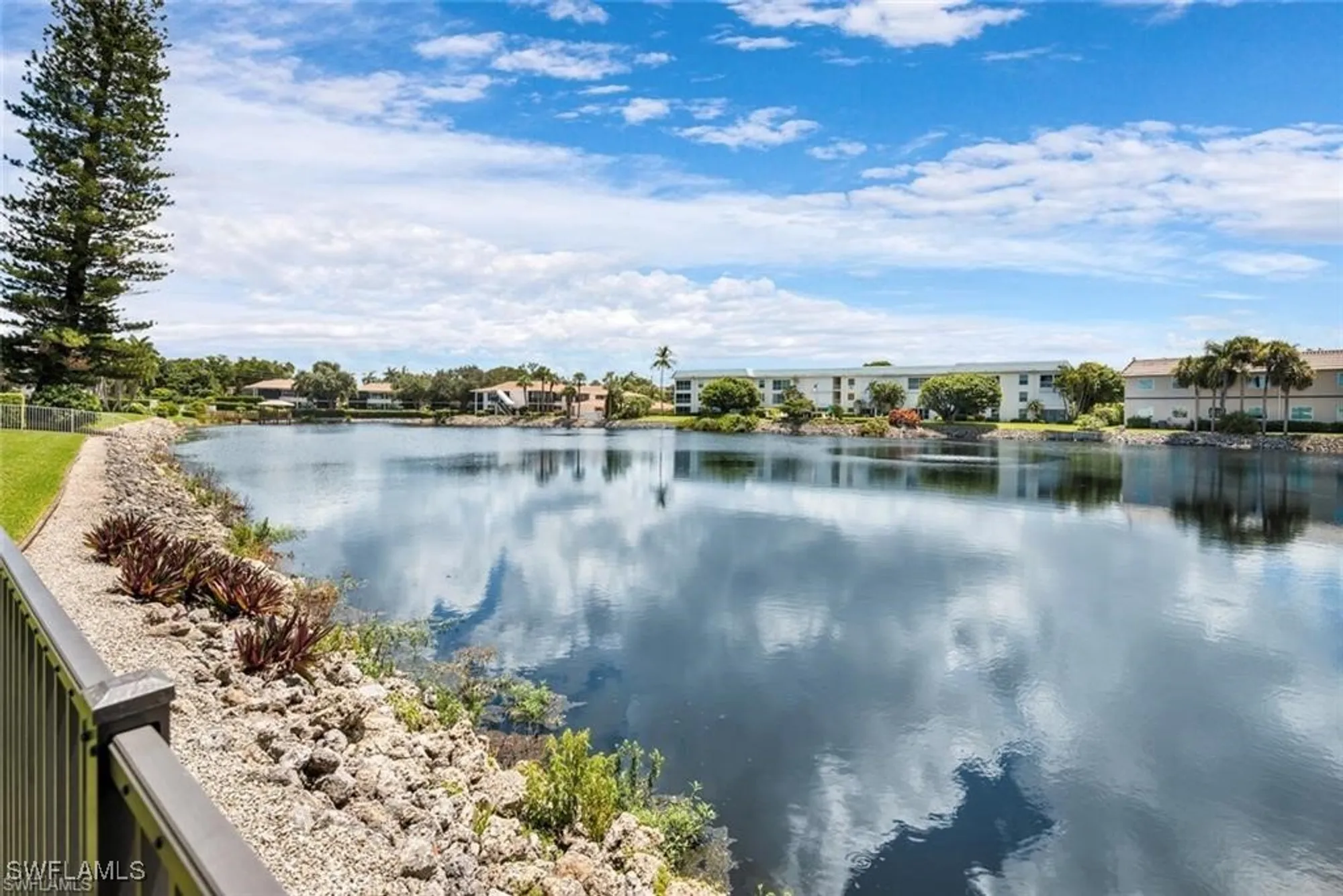 Property Slideshow image 28 of 31 | 3030 binnacle dr apt 103, Naples, FL, 34103