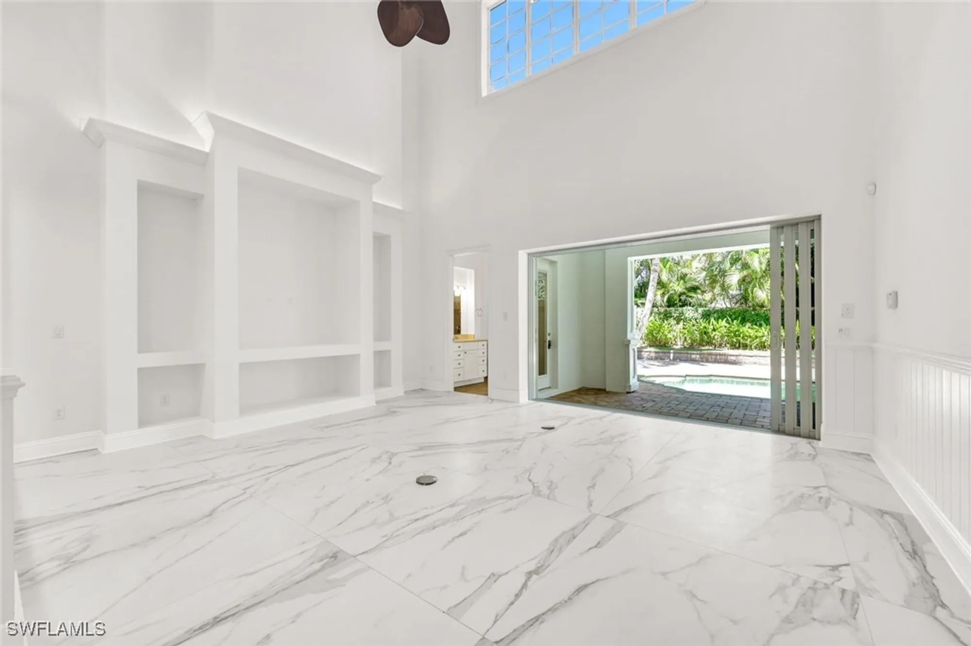 Property Slideshow image 15 of 46 | 699 fairway ter, Naples, FL, 34103
